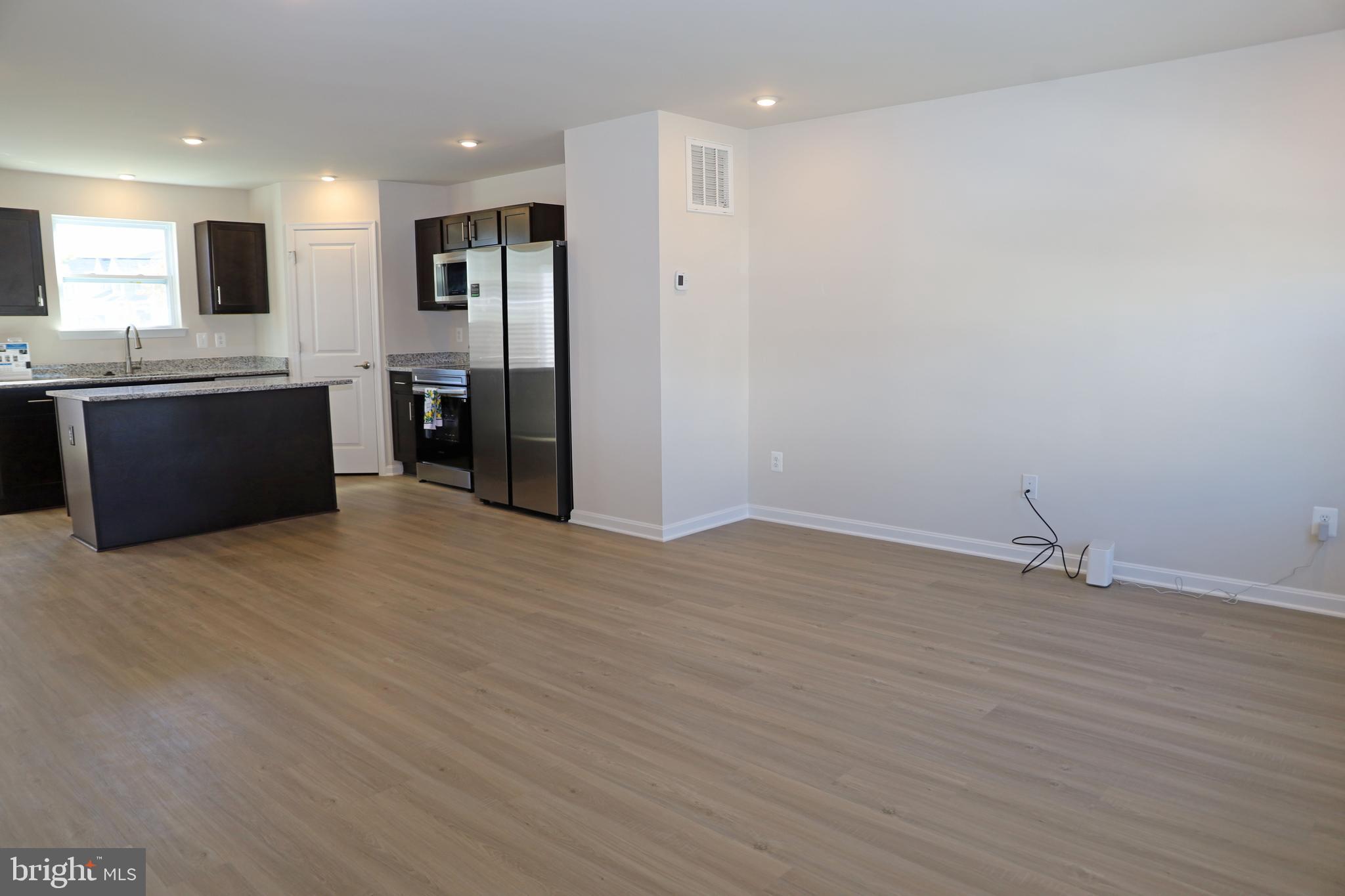 HUNTWELL WEST - Residential