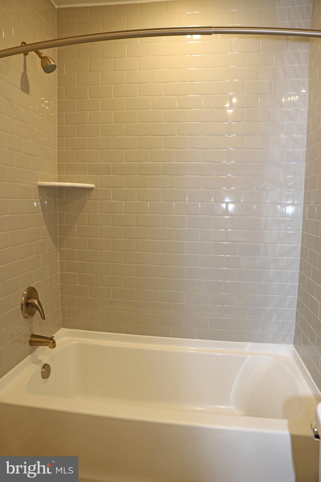 HUNTWELL WEST - Residential