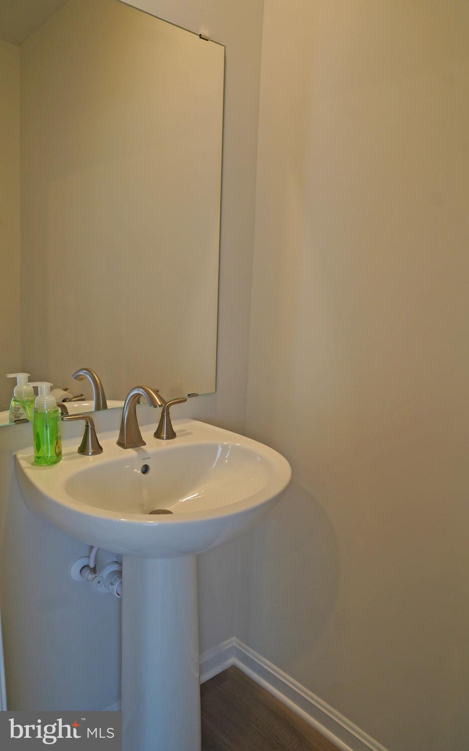 HUNTWELL WEST - Residential