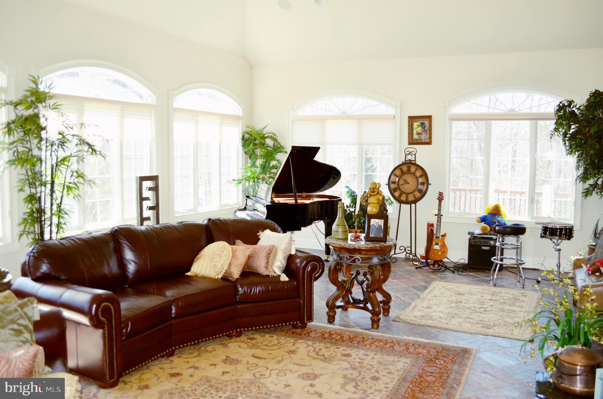 HOMEWOOD FARM - Residential