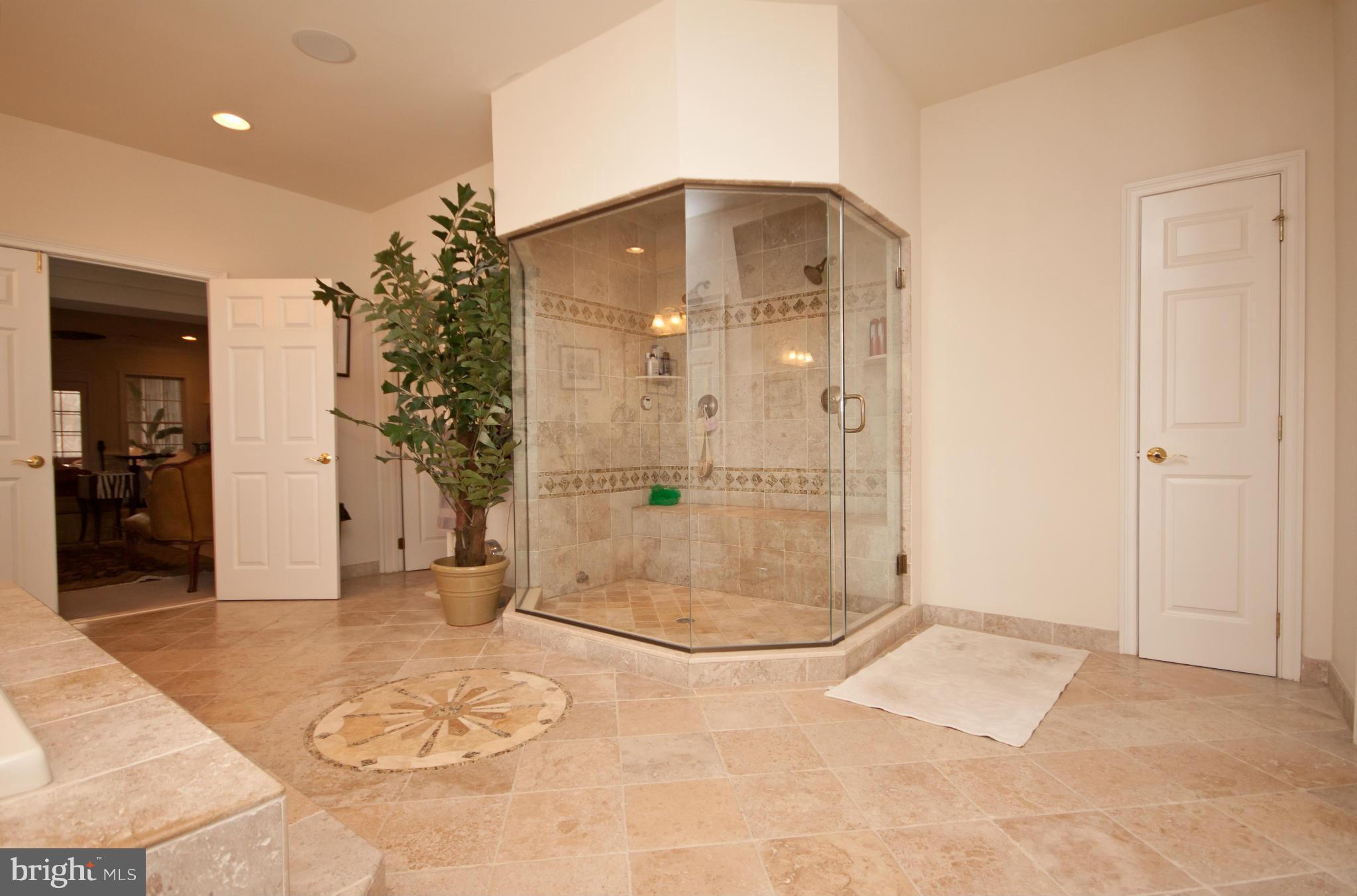 HOMEWOOD FARM - Residential