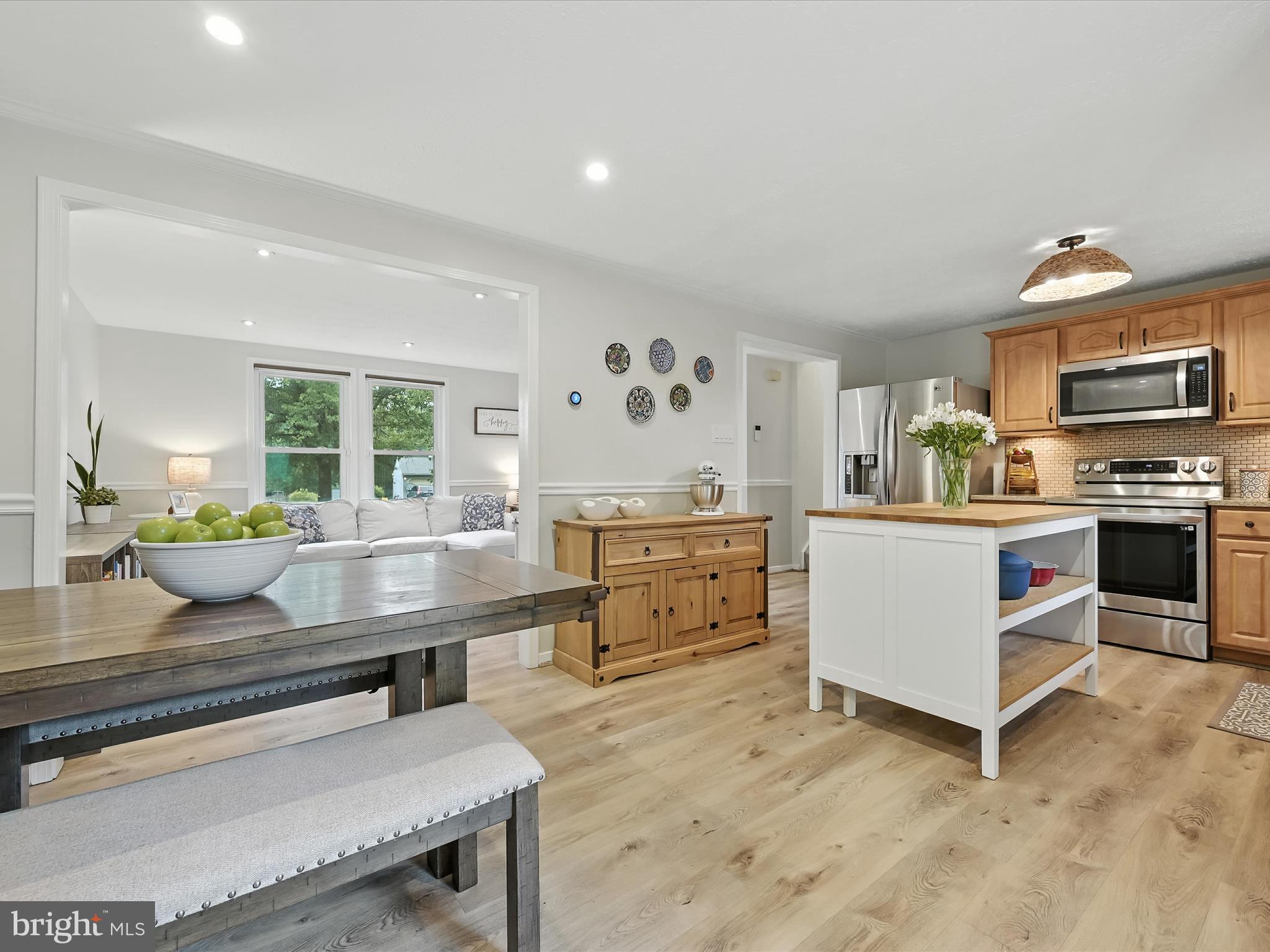 5509 FOX TAIL LANE