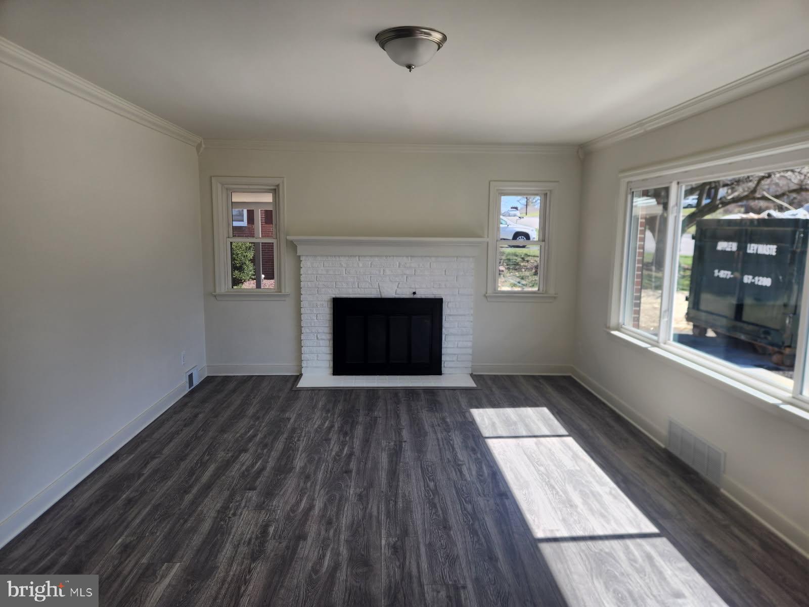 TAMMANY MANOR - Residential