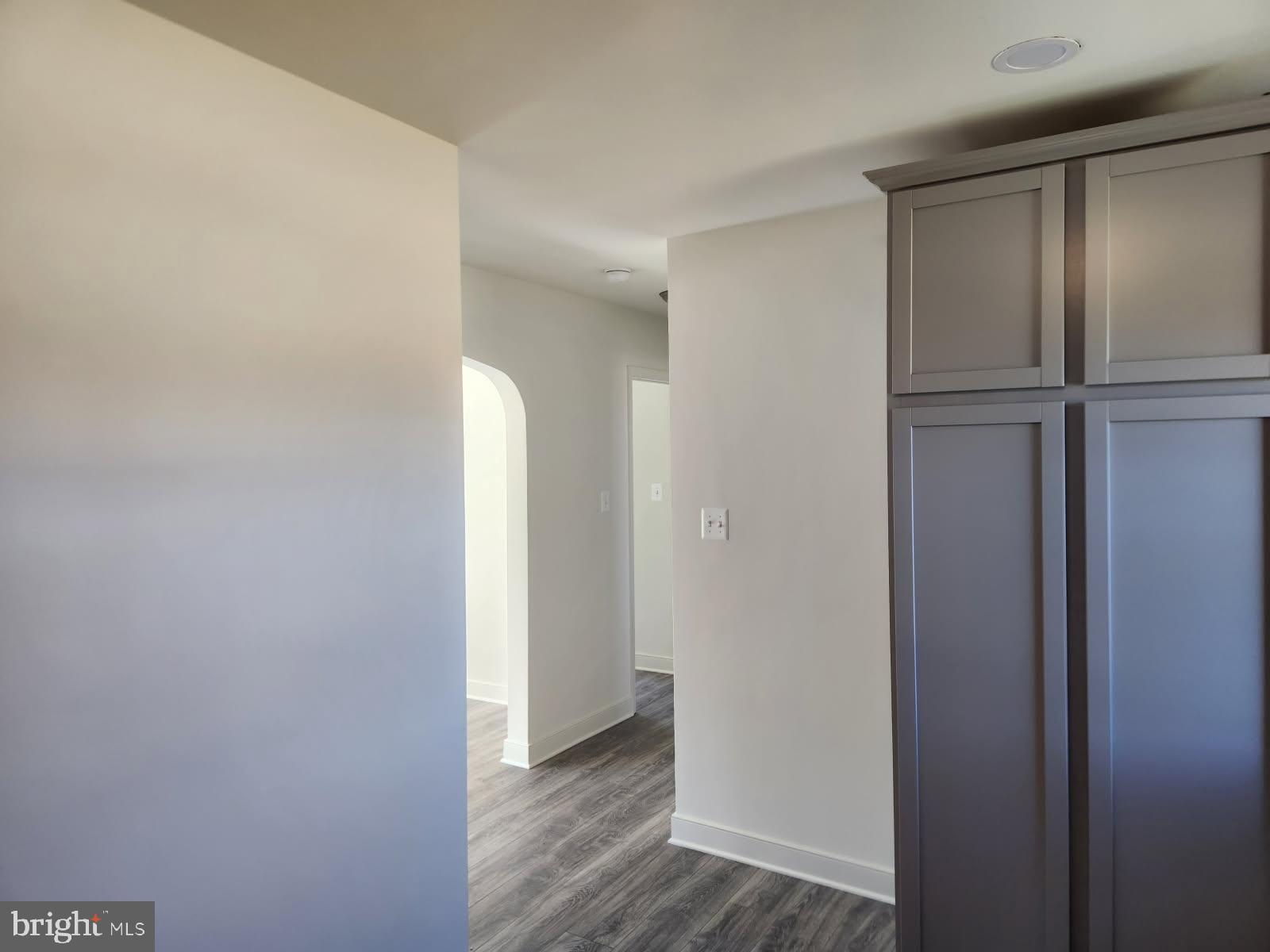 TAMMANY MANOR - Residential