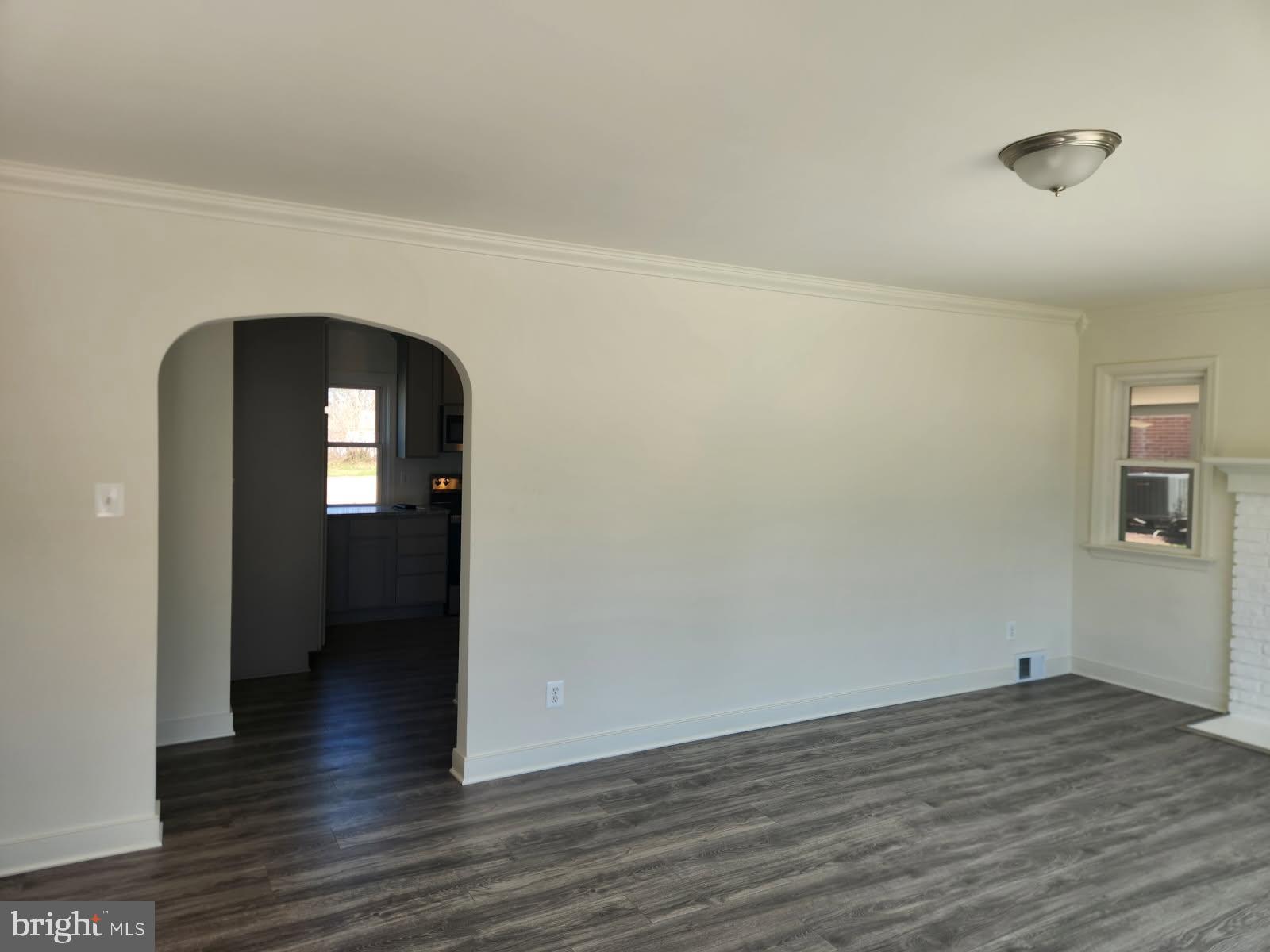 TAMMANY MANOR - Residential