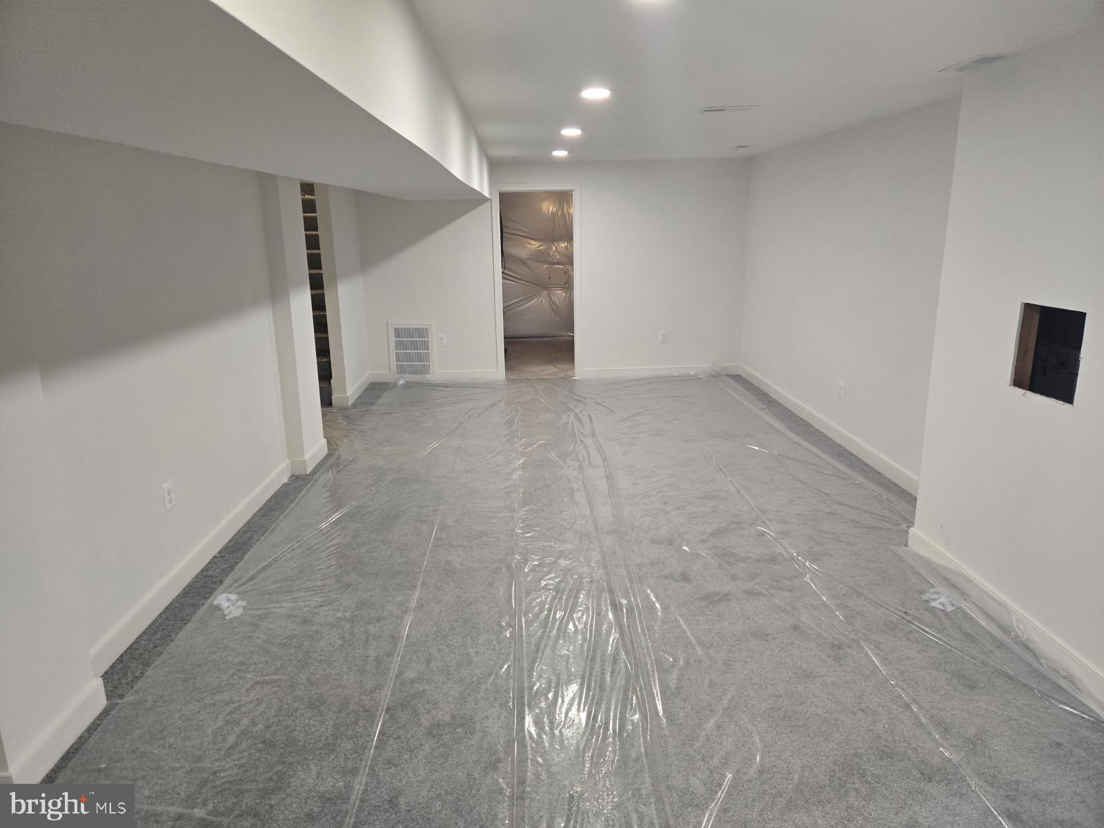 TAMMANY MANOR - Residential