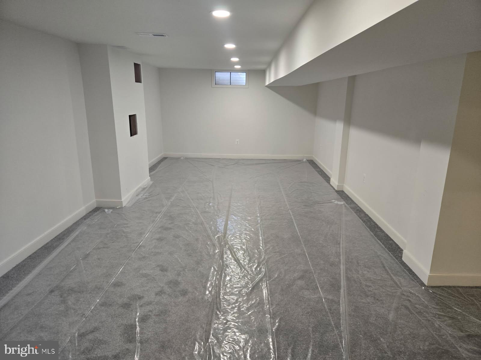 TAMMANY MANOR - Residential