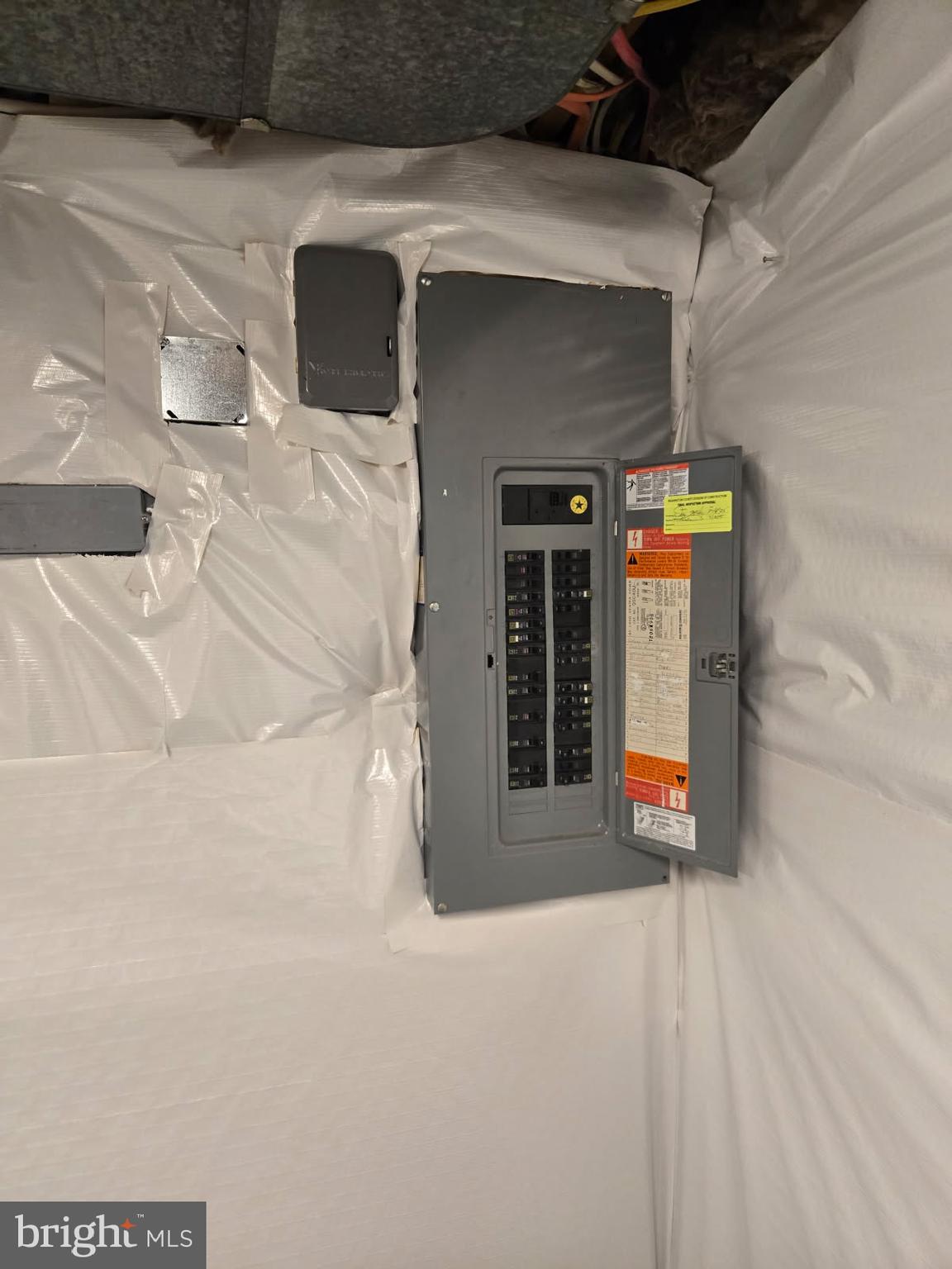 TAMMANY MANOR - Residential