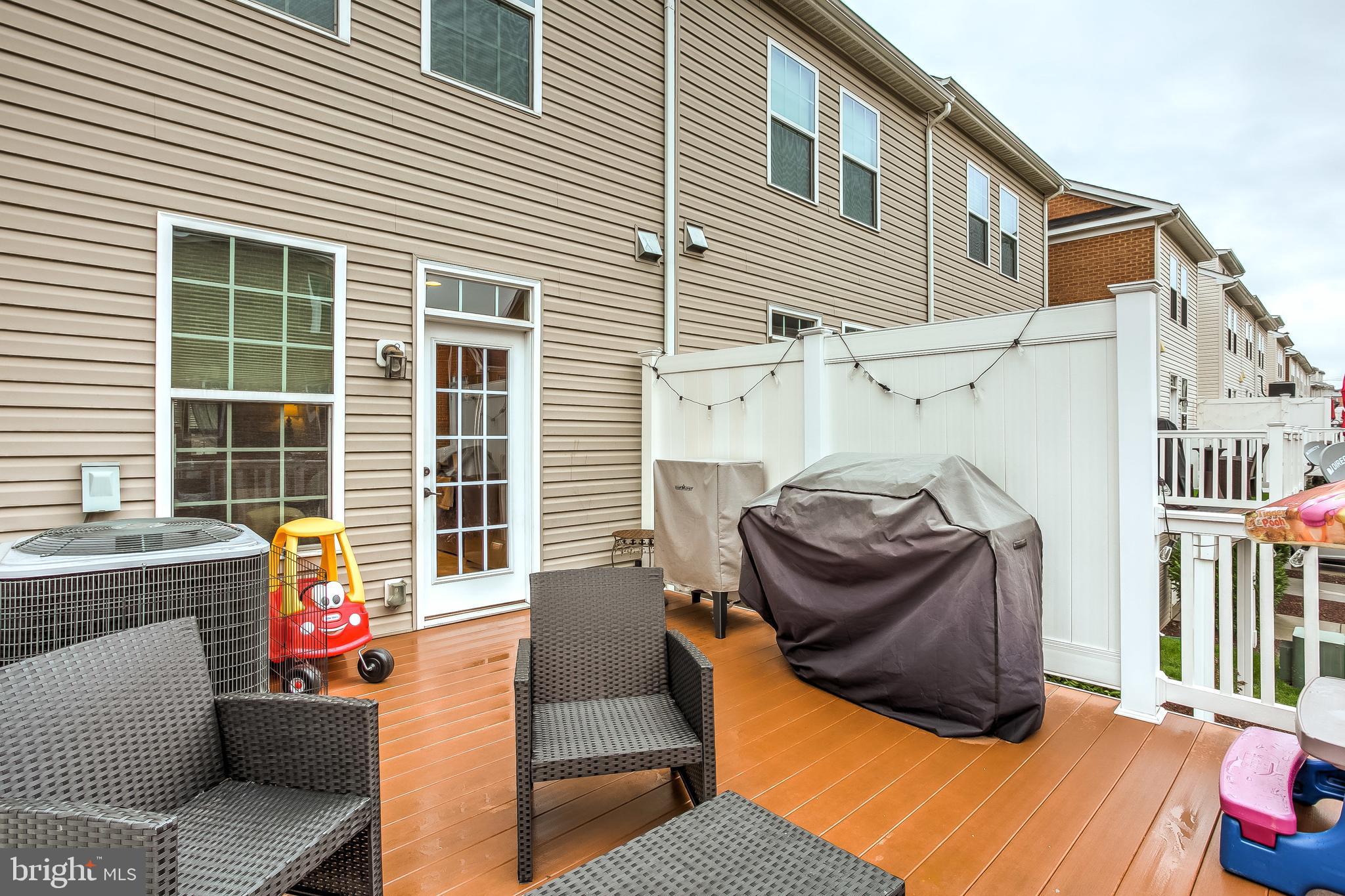 O'DONNELL SQUARE - Residential Lease