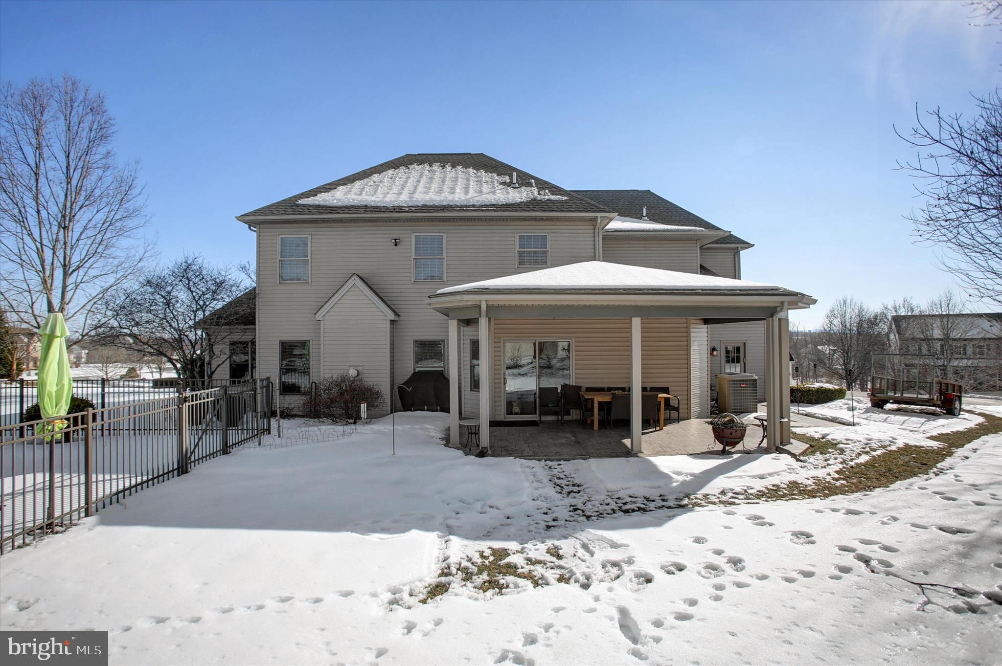 MEADOWBROOK FARMS - Residential