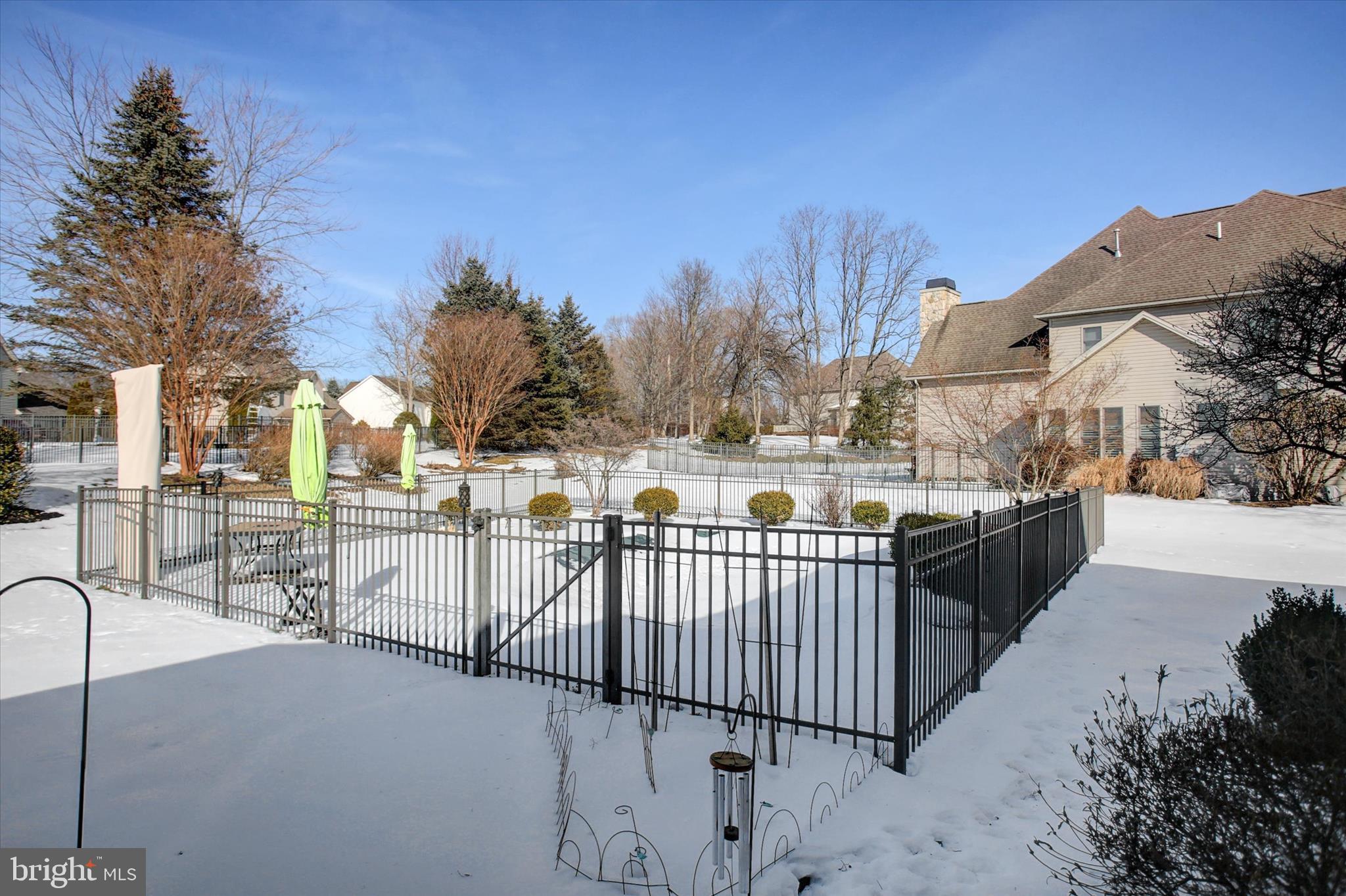 MEADOWBROOK FARMS - Residential