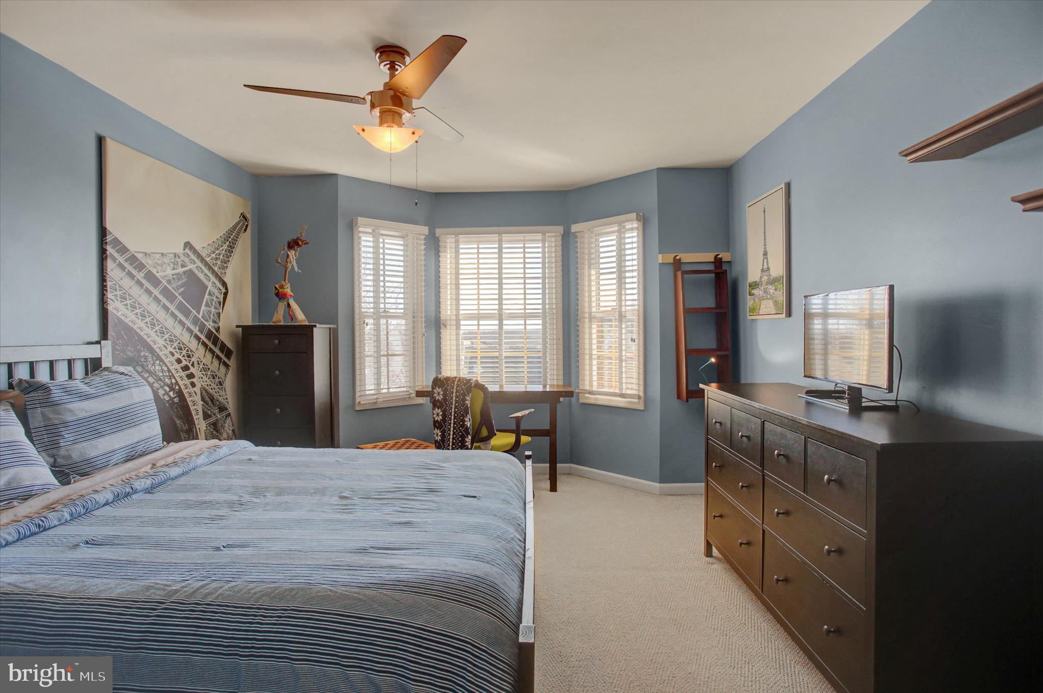 MEADOWBROOK FARMS - Residential