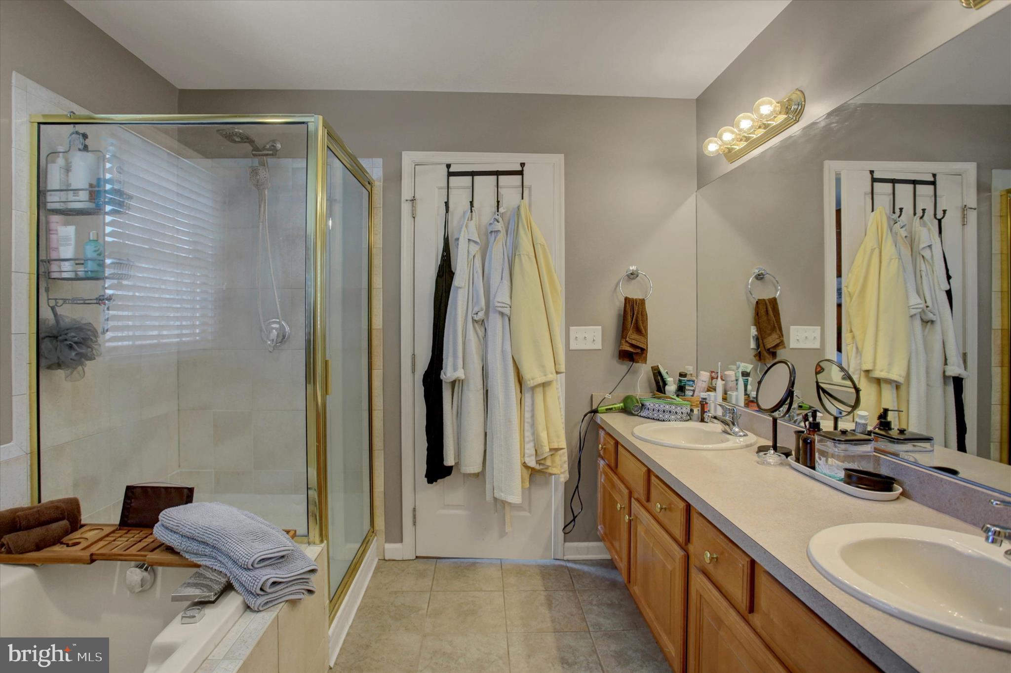 MEADOWBROOK FARMS - Residential