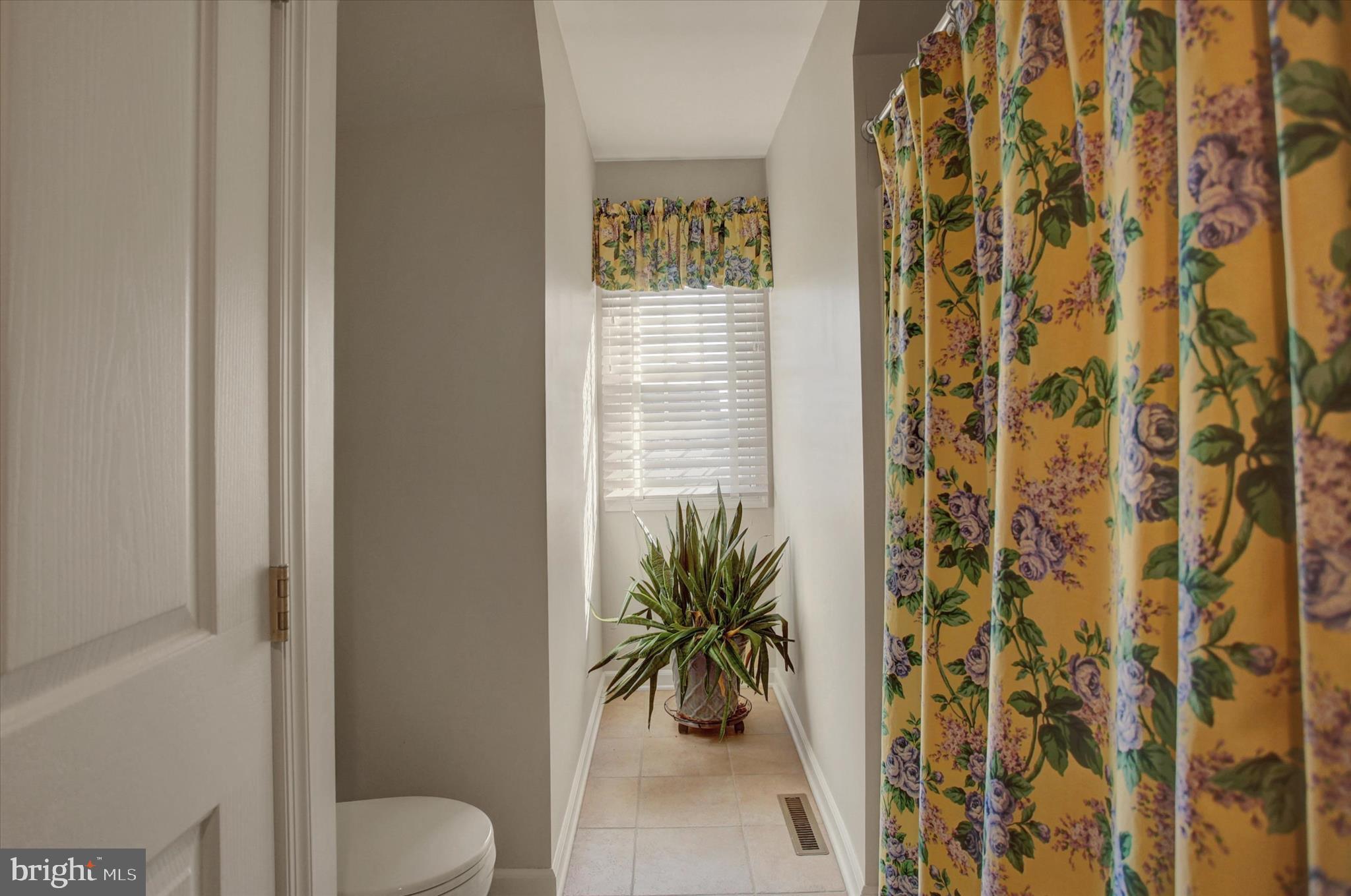 MEADOWBROOK FARMS - Residential