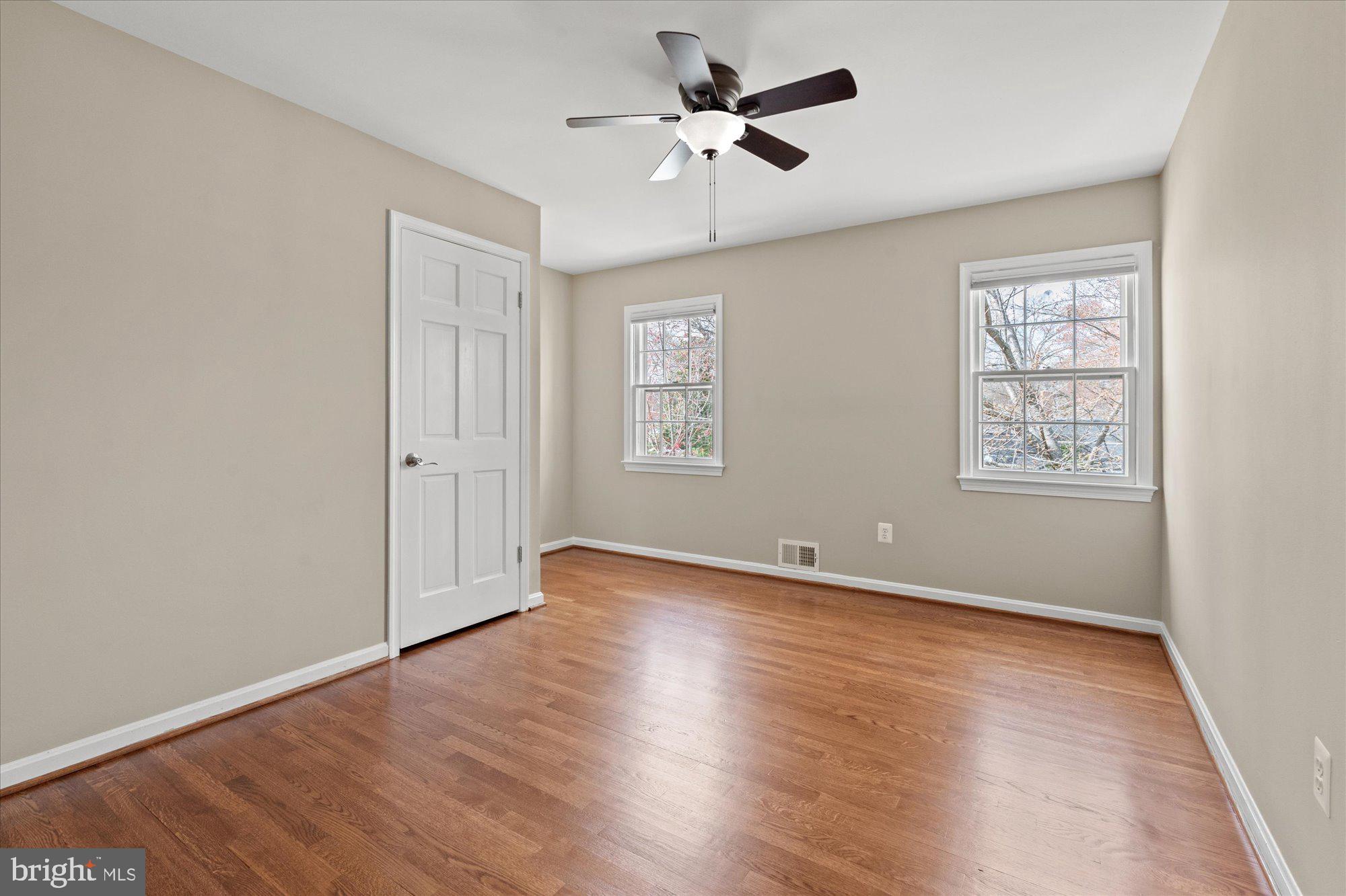 WAYNEWOOD - Residential