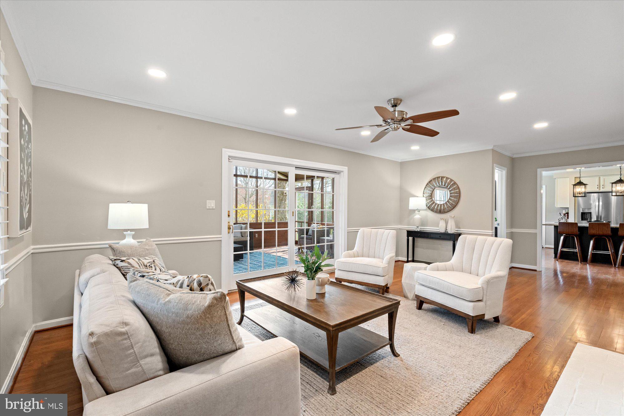 WAYNEWOOD - Residential