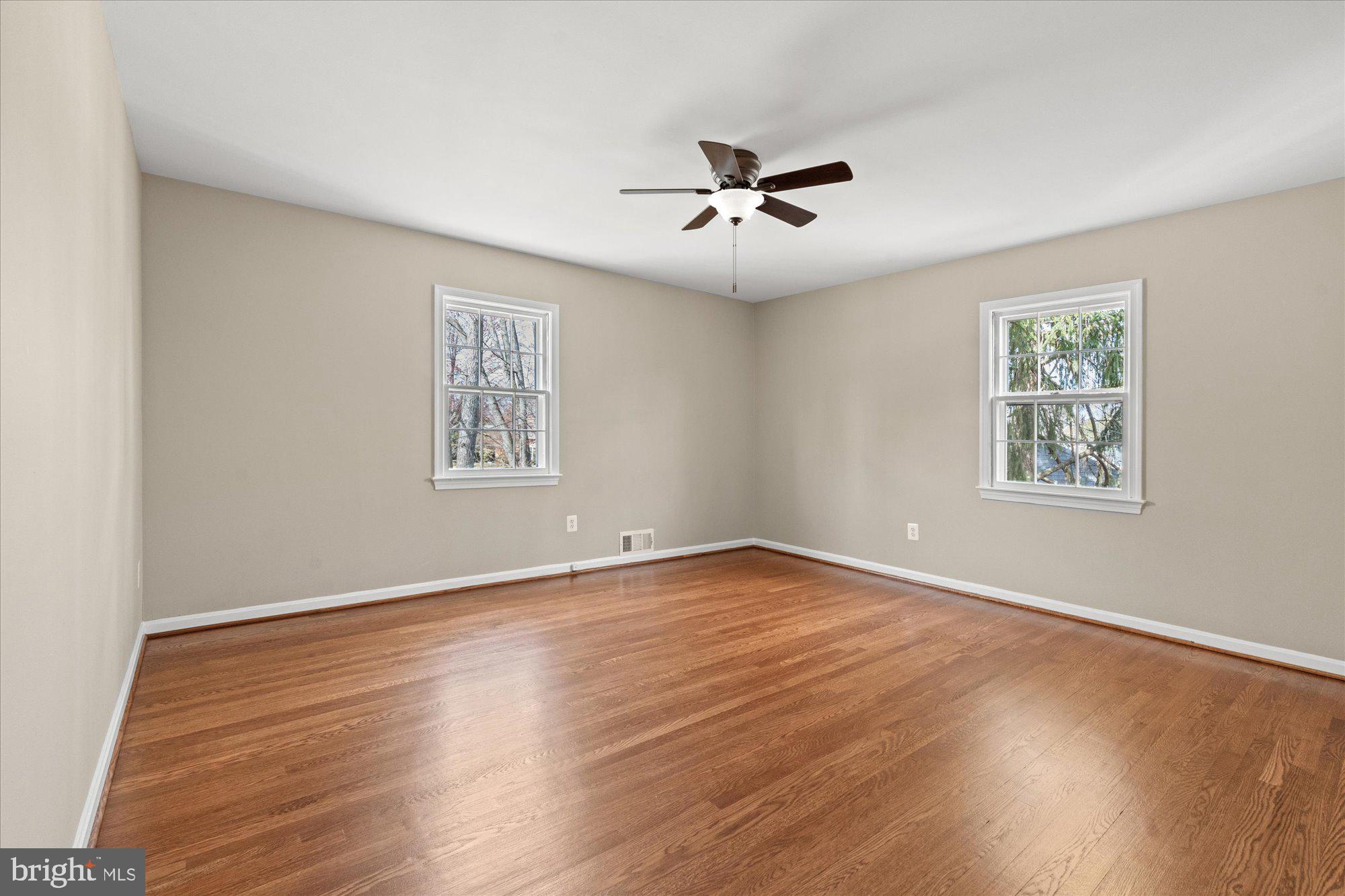 WAYNEWOOD - Residential