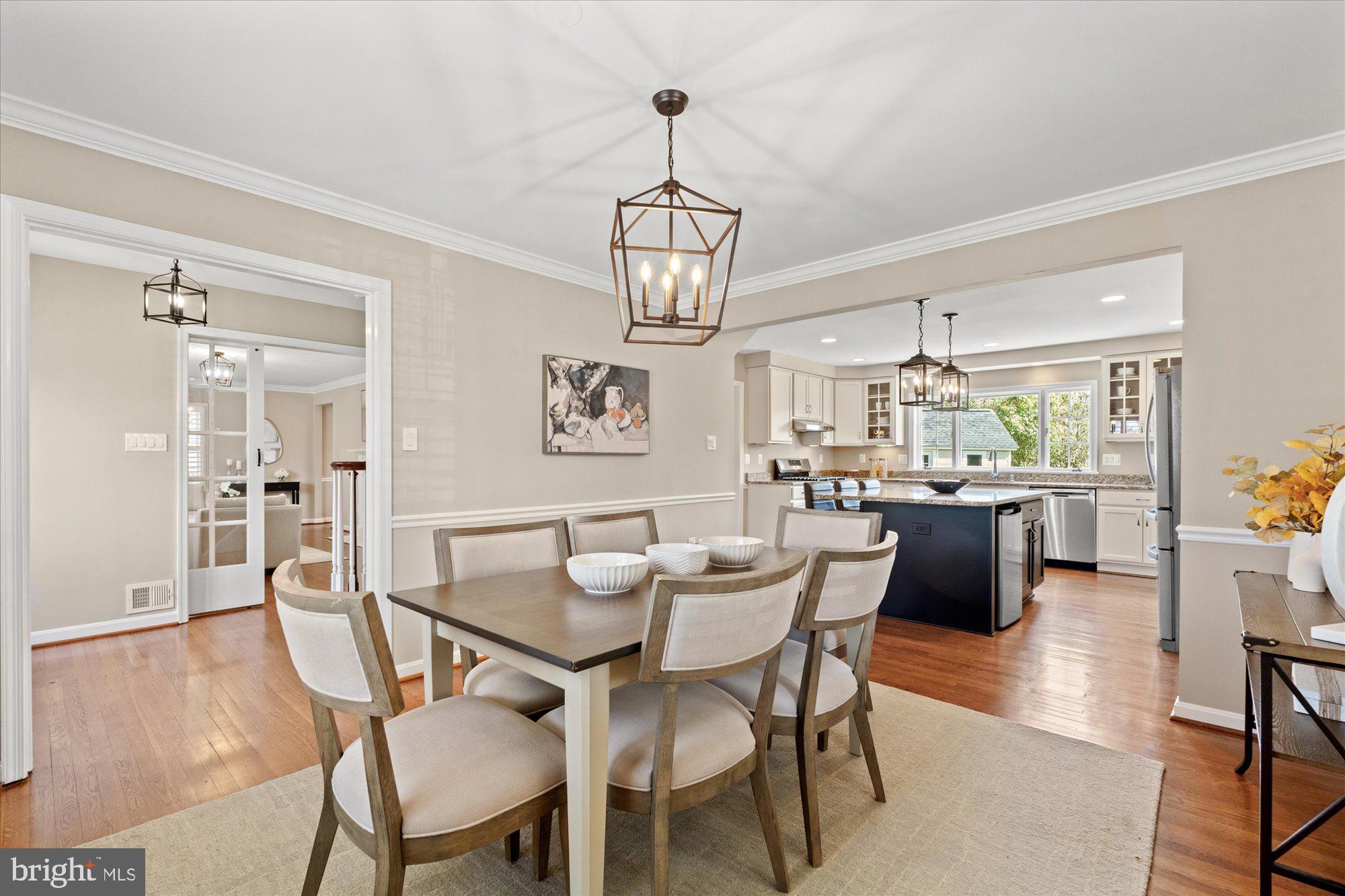 WAYNEWOOD - Residential