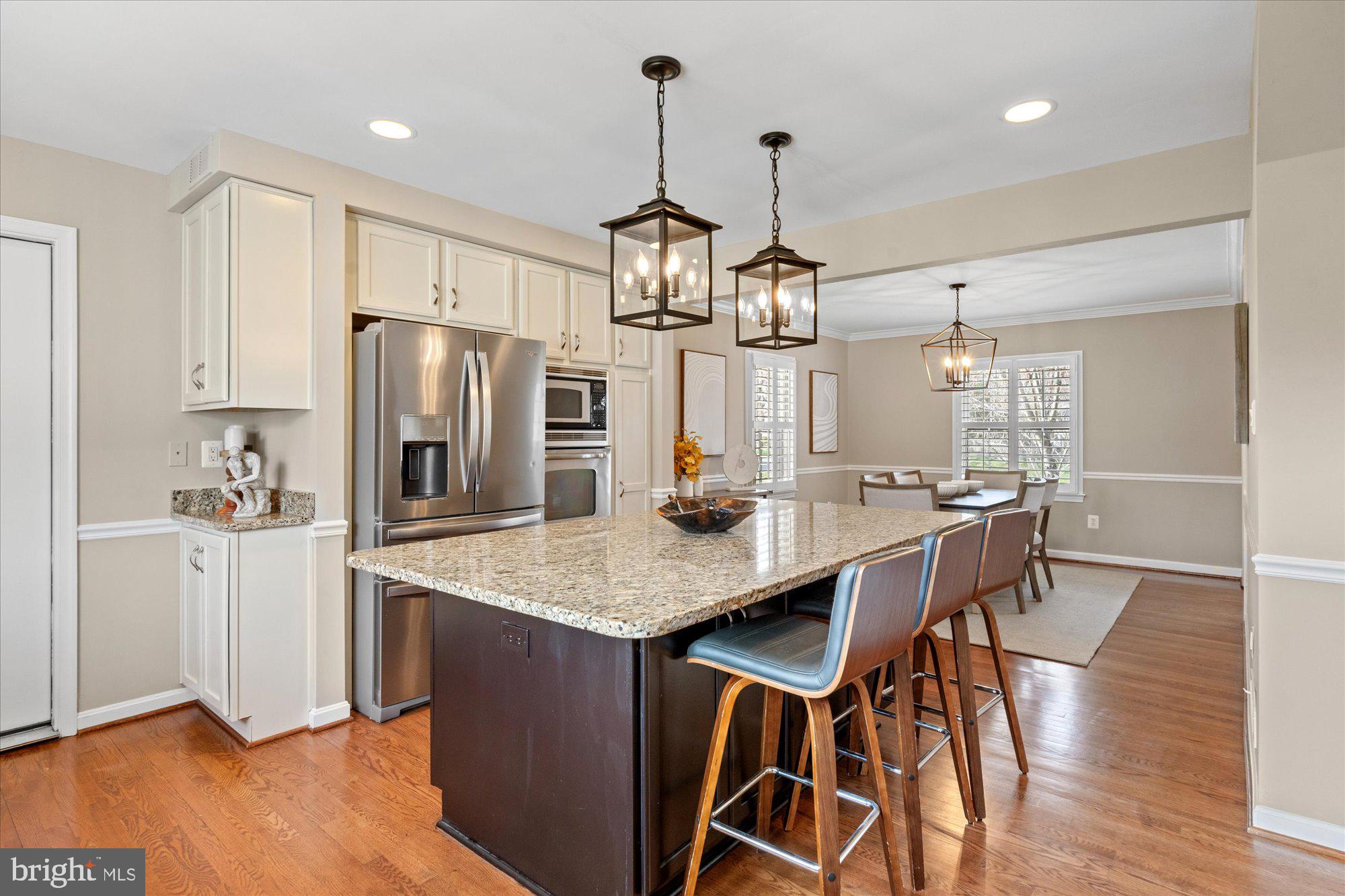 WAYNEWOOD - Residential