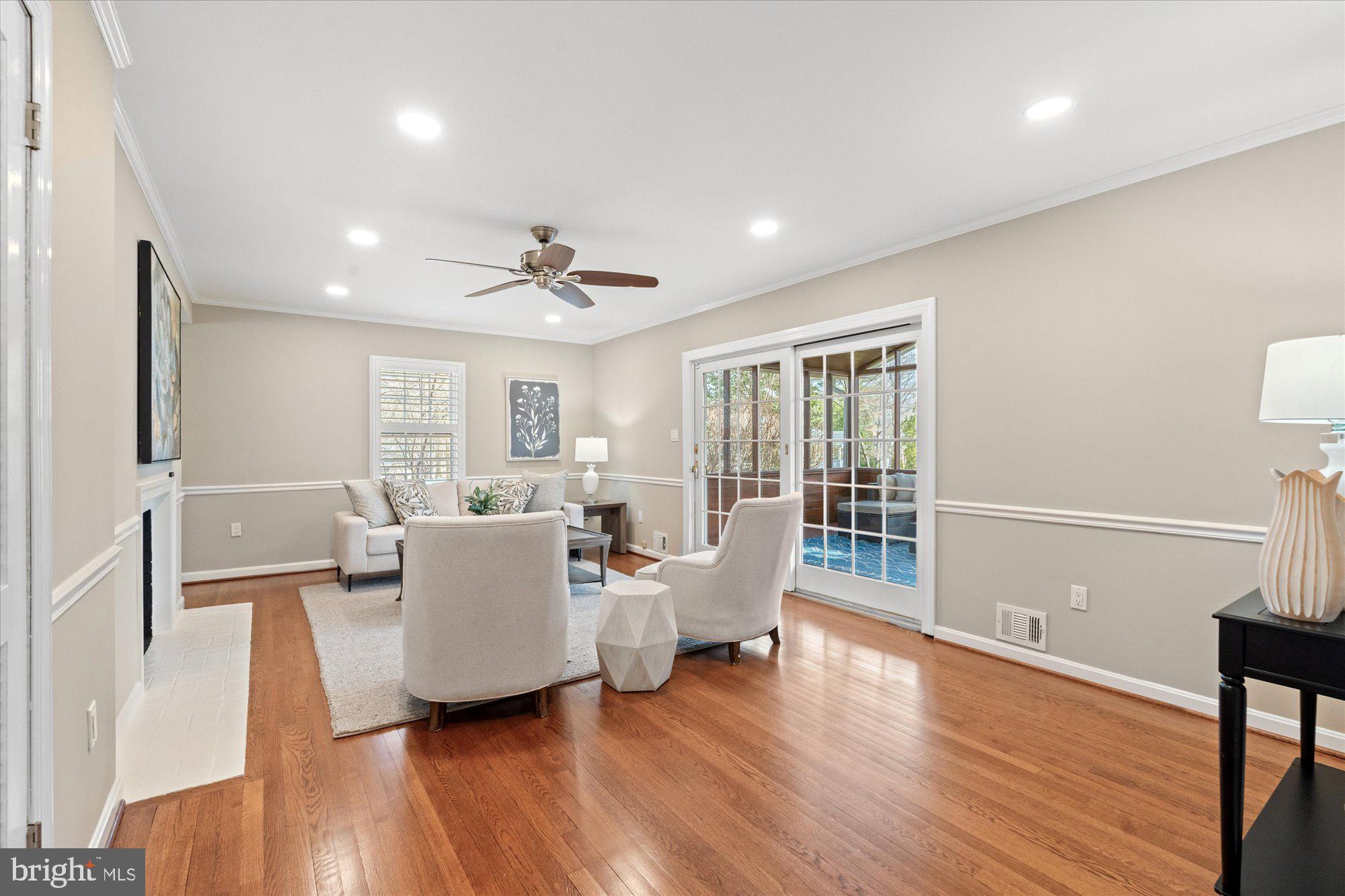 WAYNEWOOD - Residential