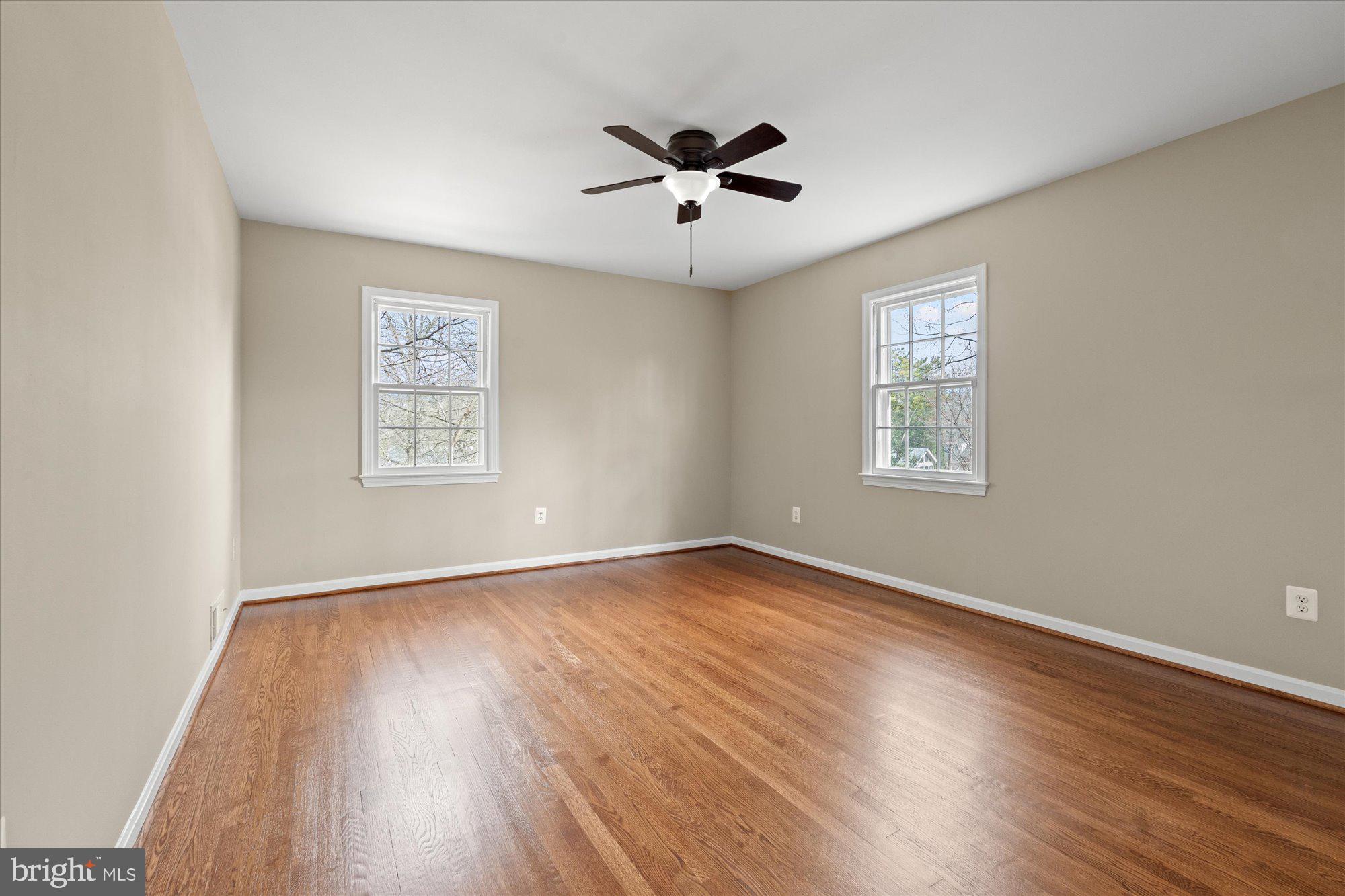 WAYNEWOOD - Residential