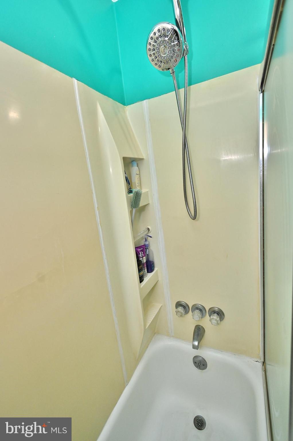 MAYFAIR (WEST) - Residential