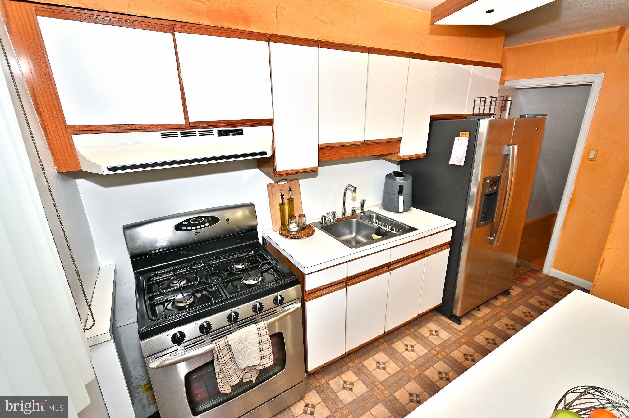 MAYFAIR (WEST) - Residential