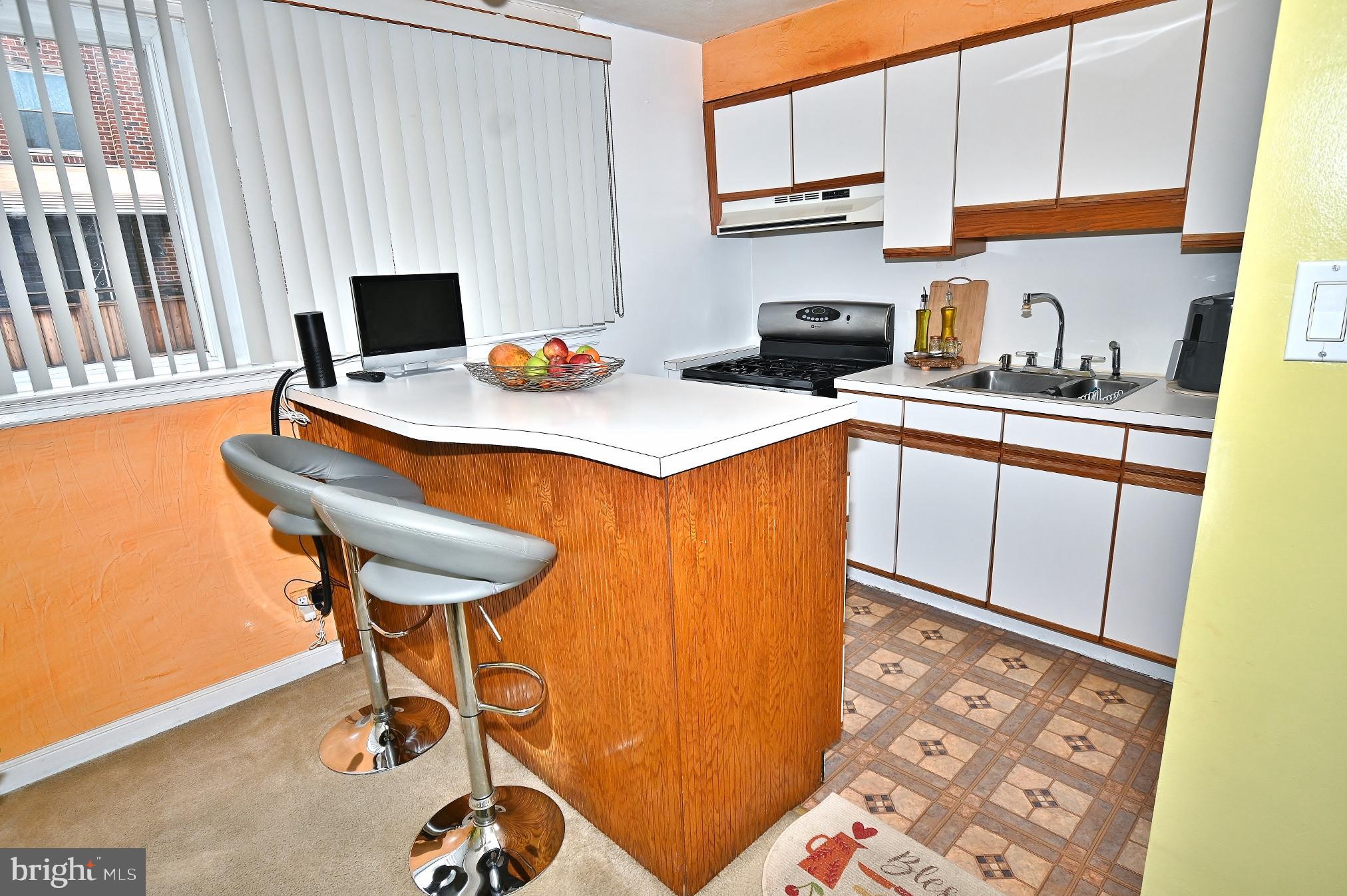 MAYFAIR (WEST) - Residential