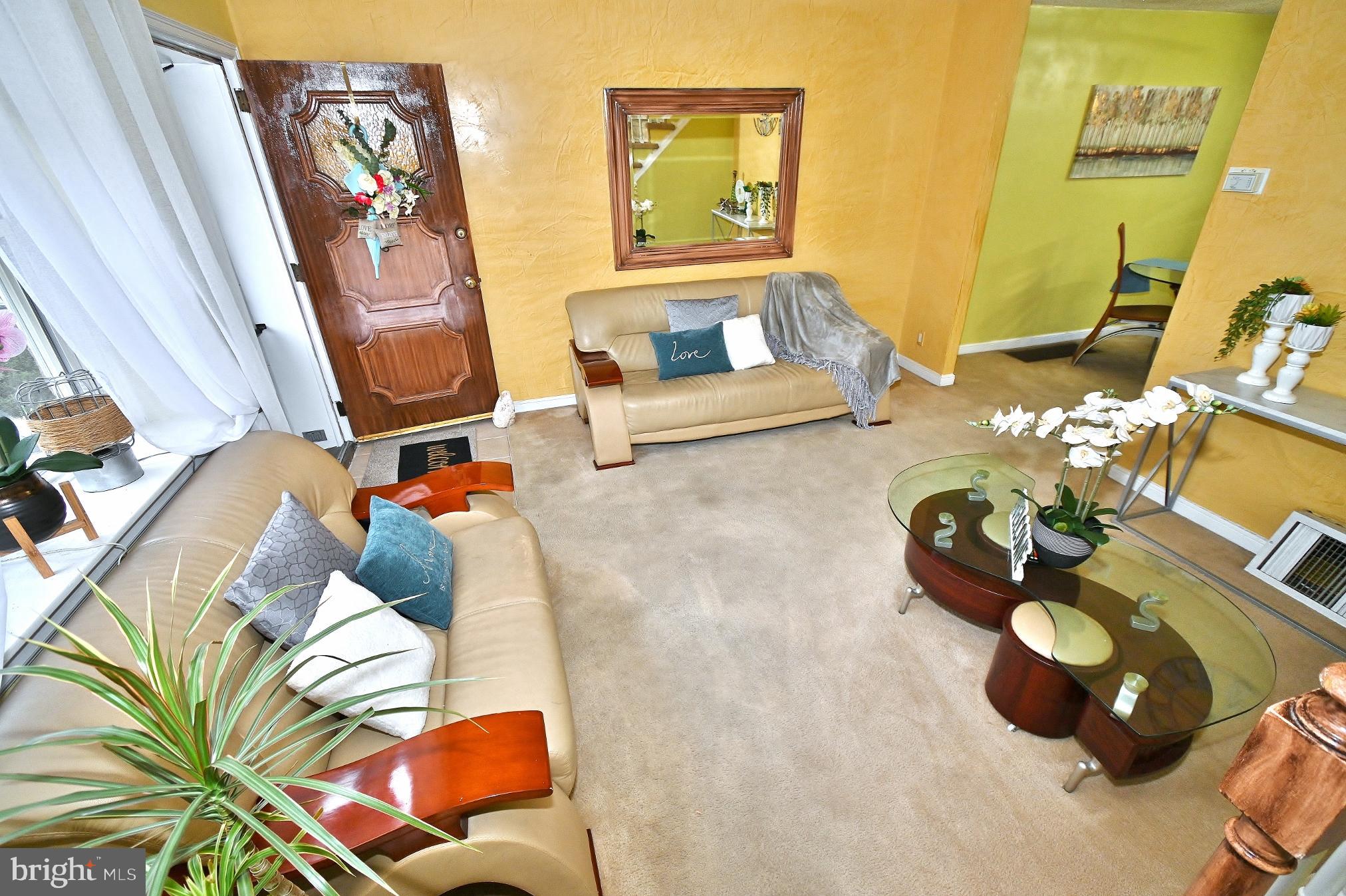 MAYFAIR (WEST) - Residential