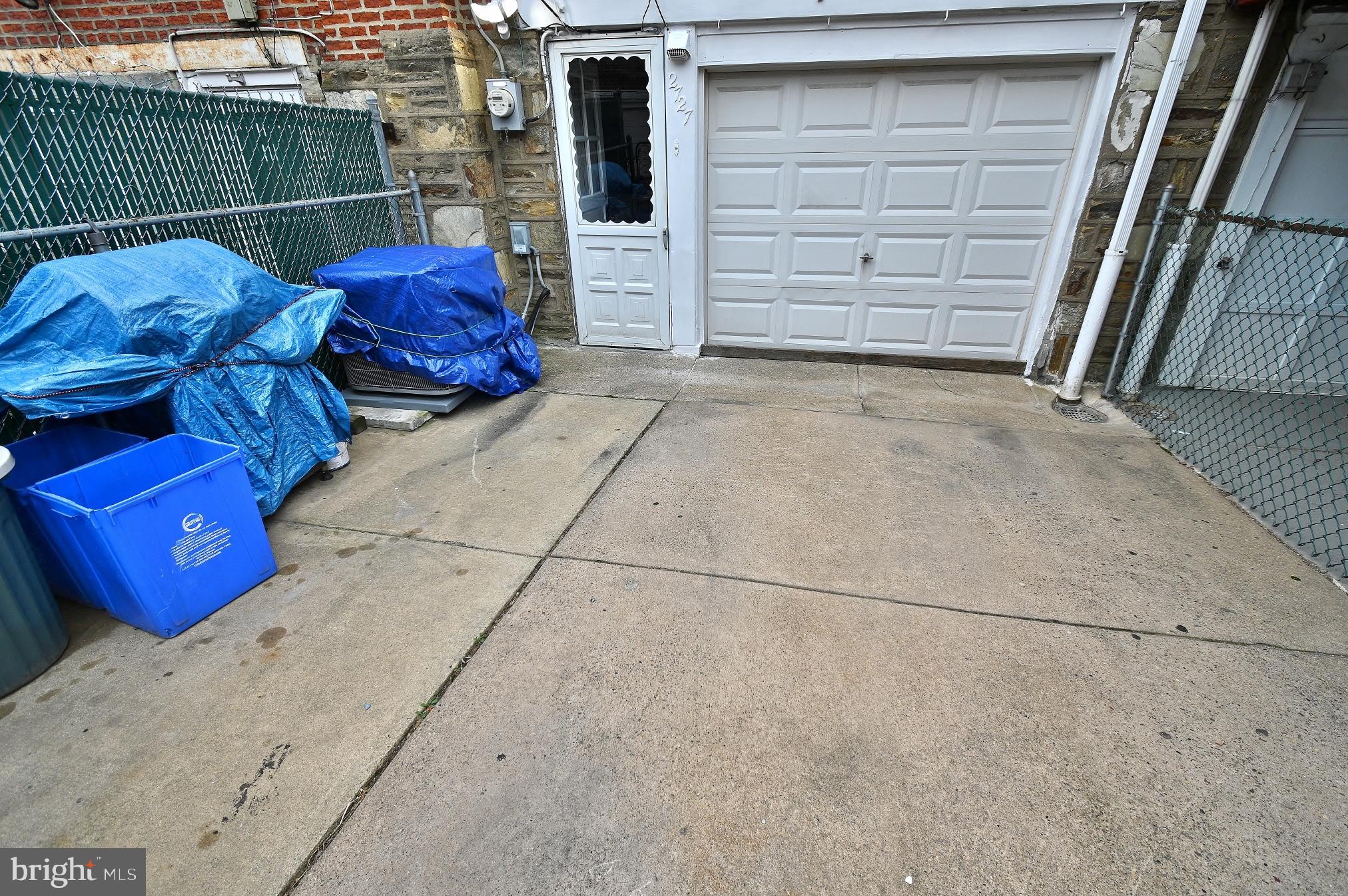 MAYFAIR (WEST) - Residential