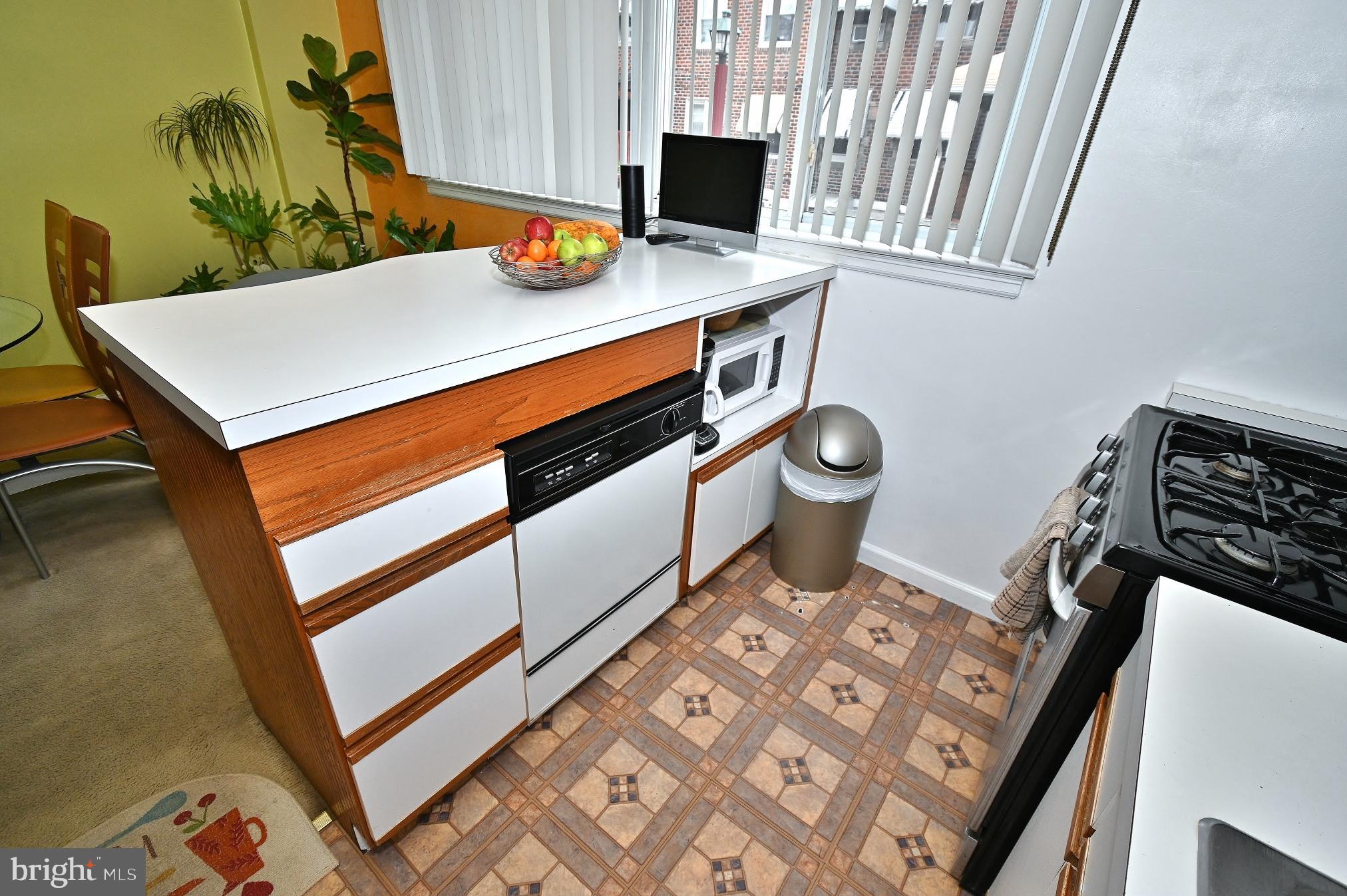 MAYFAIR (WEST) - Residential