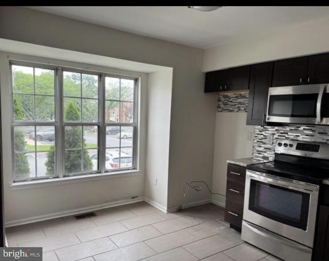 7849 HIDDEN CREEK 24