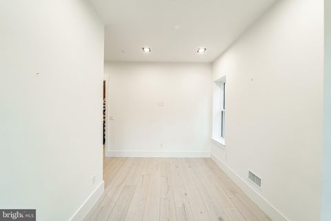 listing image 40