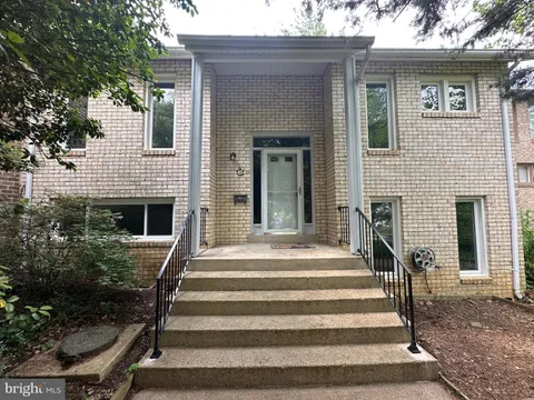 3 Guy Court, Rockville, MD MLS: MDMC2180436