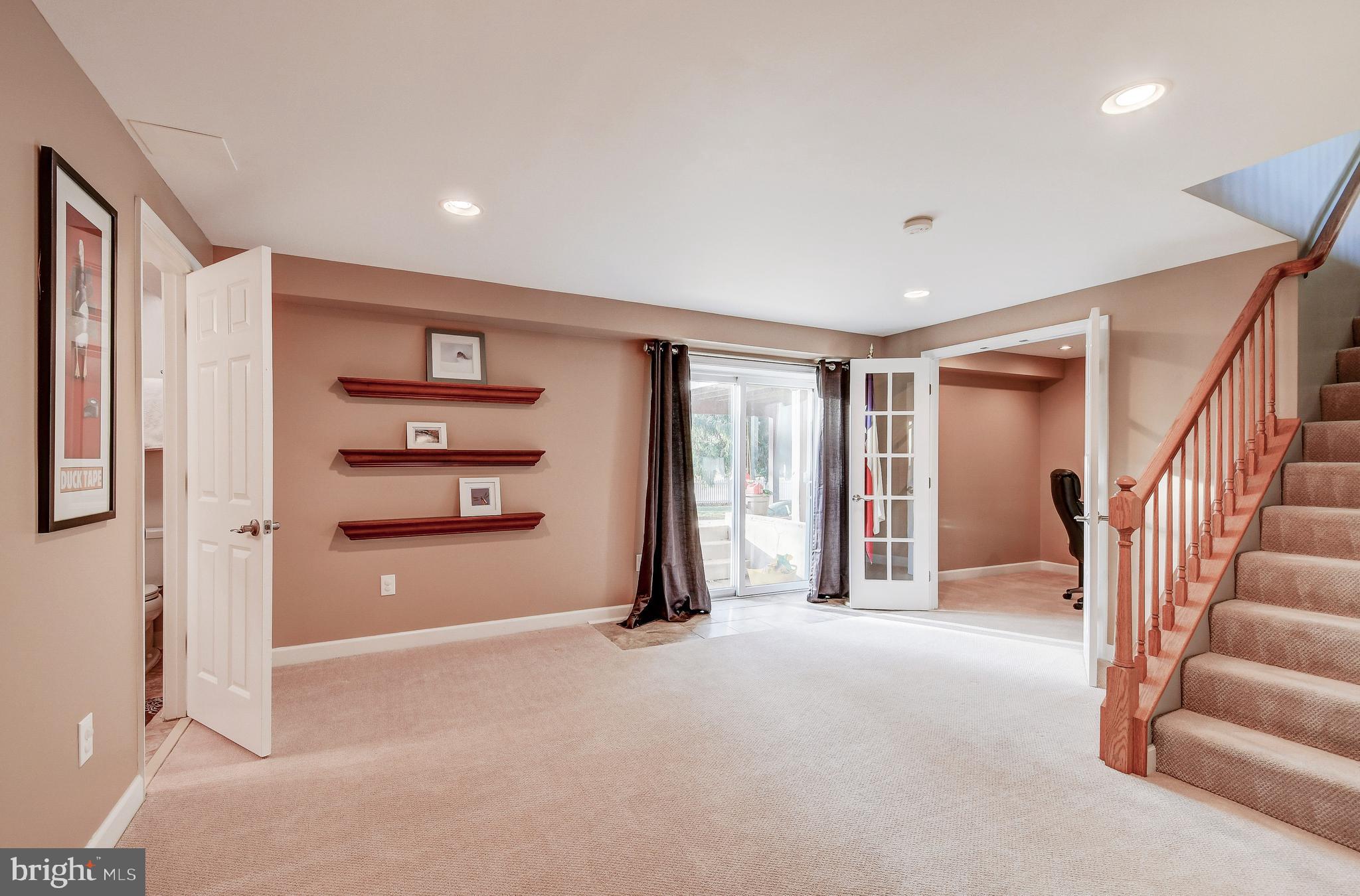 VALLEY MEADE - Residential