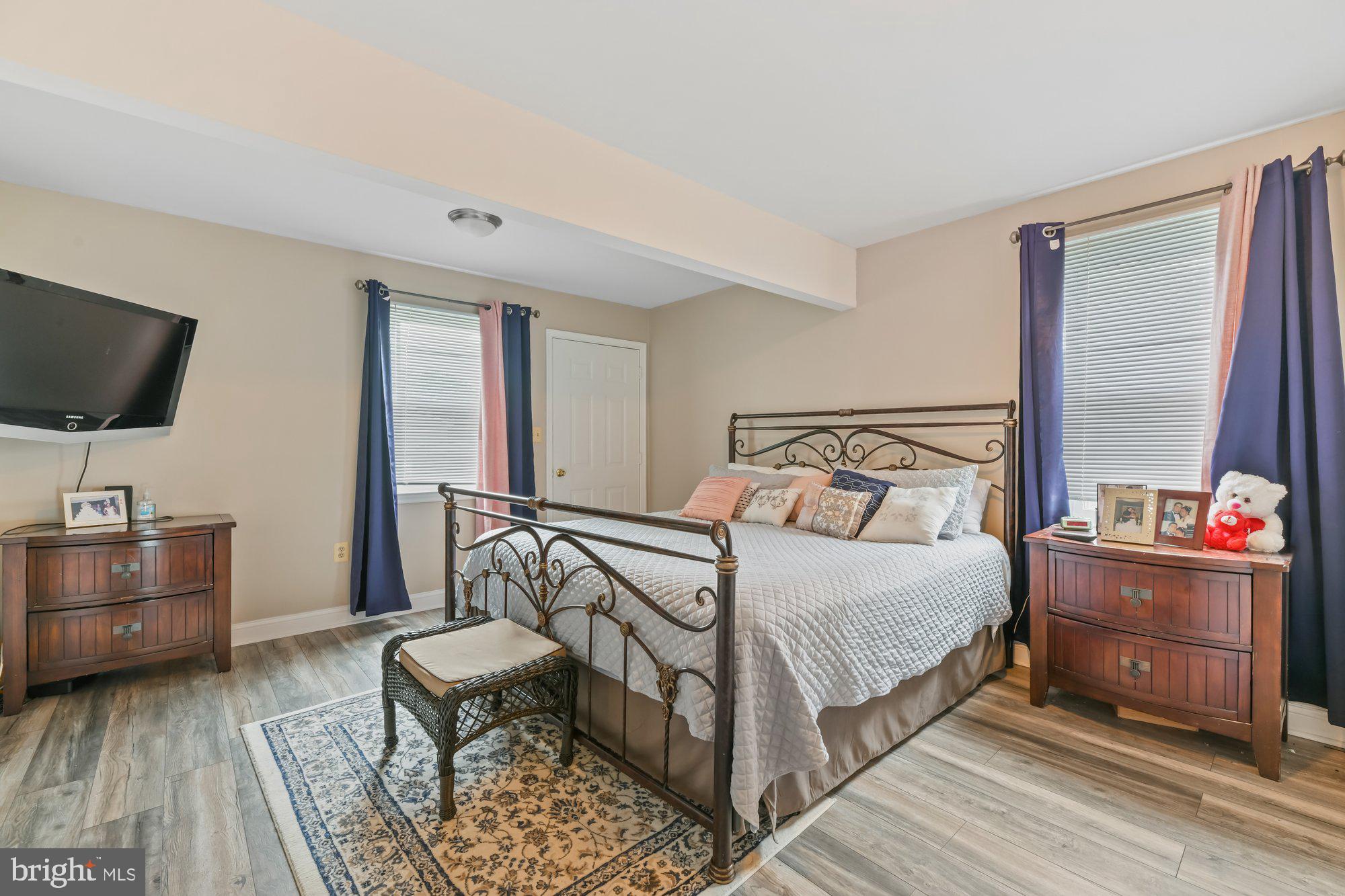 MARLYN MANOR - Residential