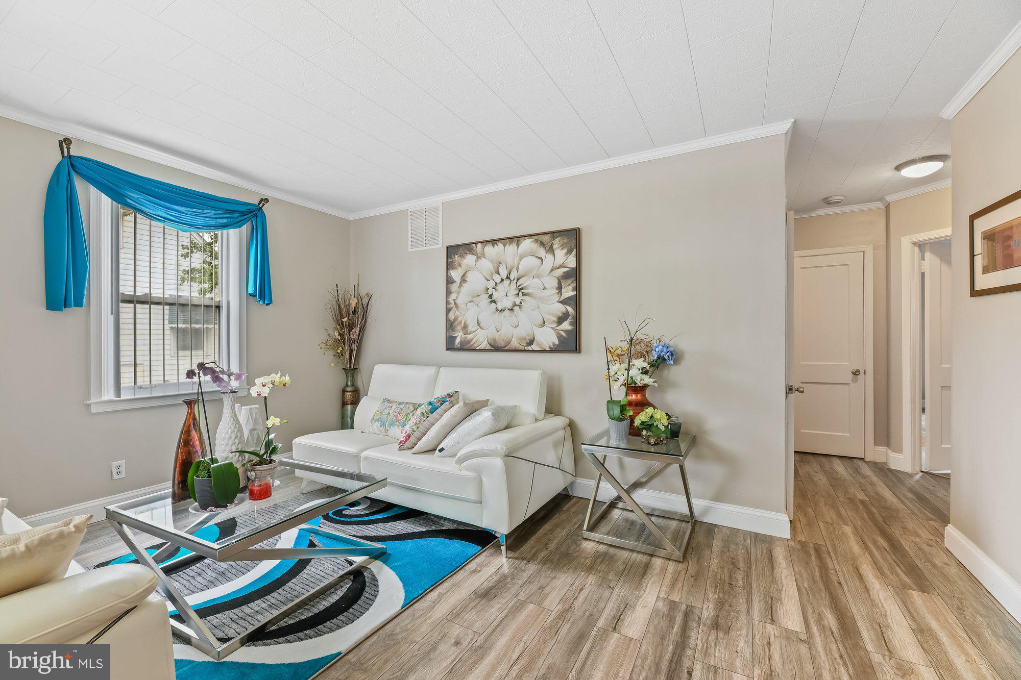 MARLYN MANOR - Residential