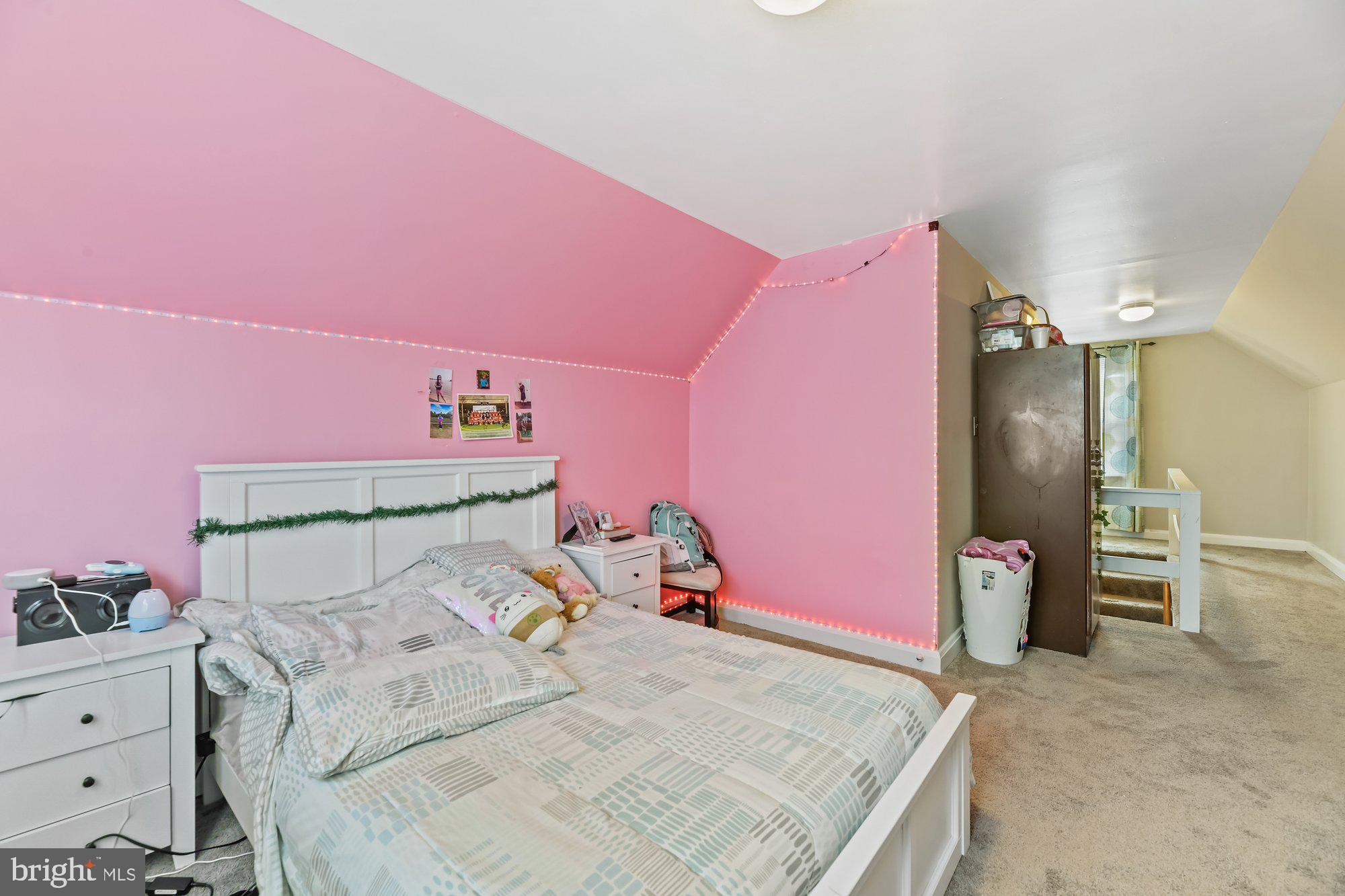 MARLYN MANOR - Residential