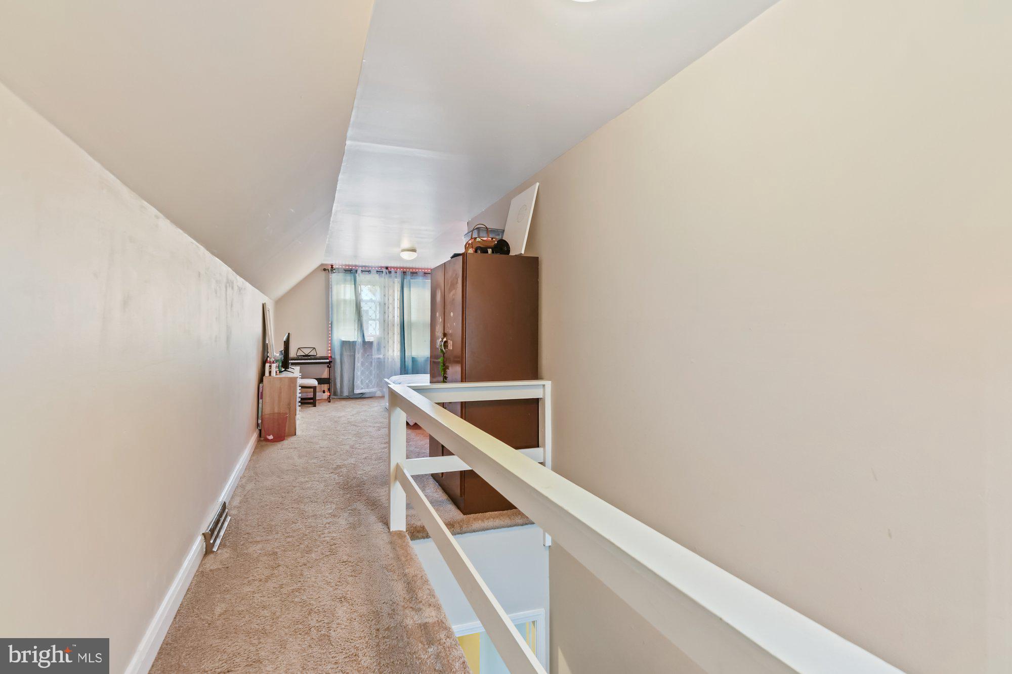 MARLYN MANOR - Residential