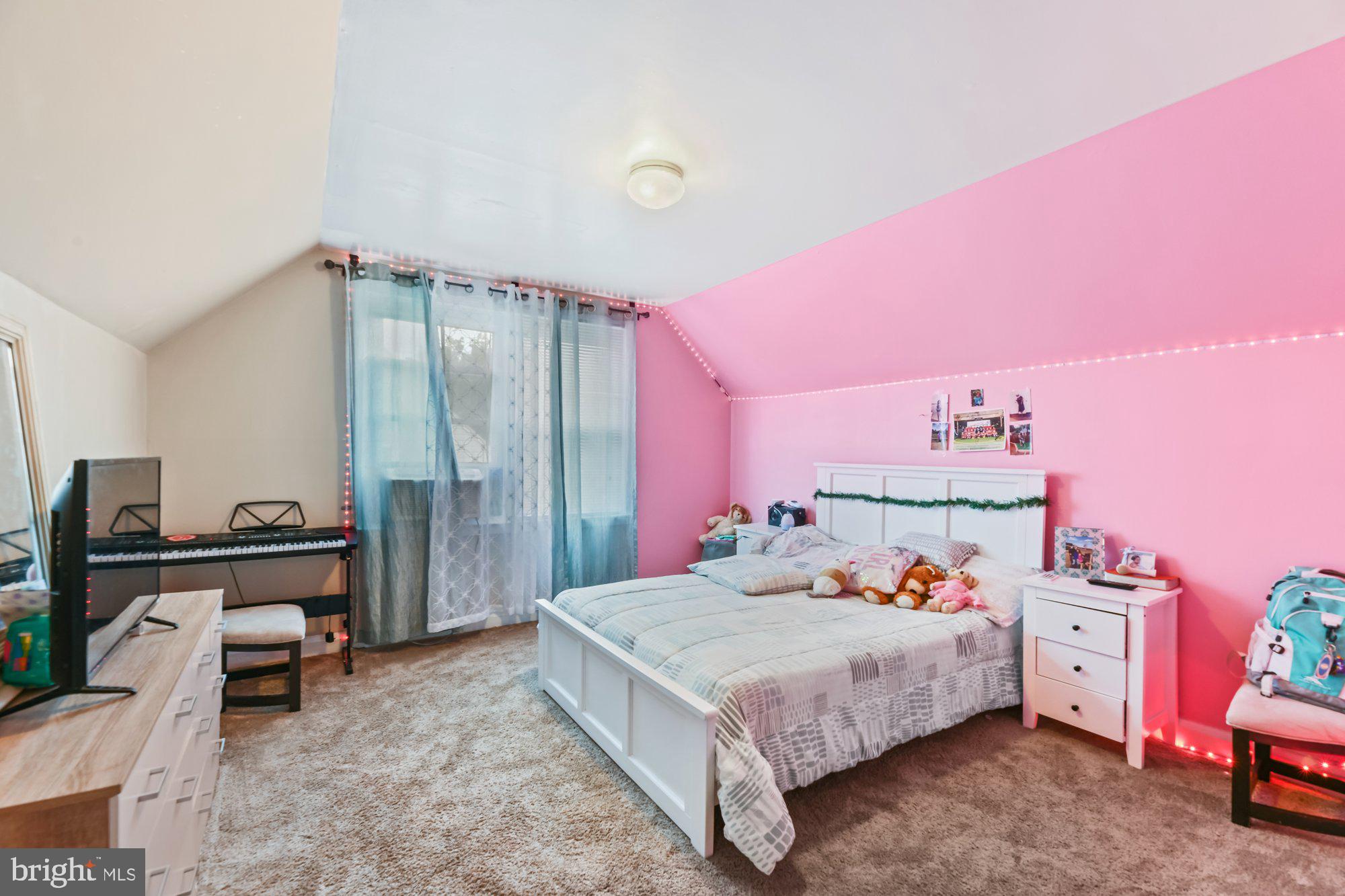 MARLYN MANOR - Residential