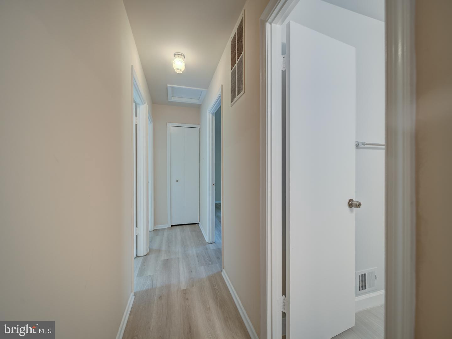 ROCKSHIRE - Residential Lease