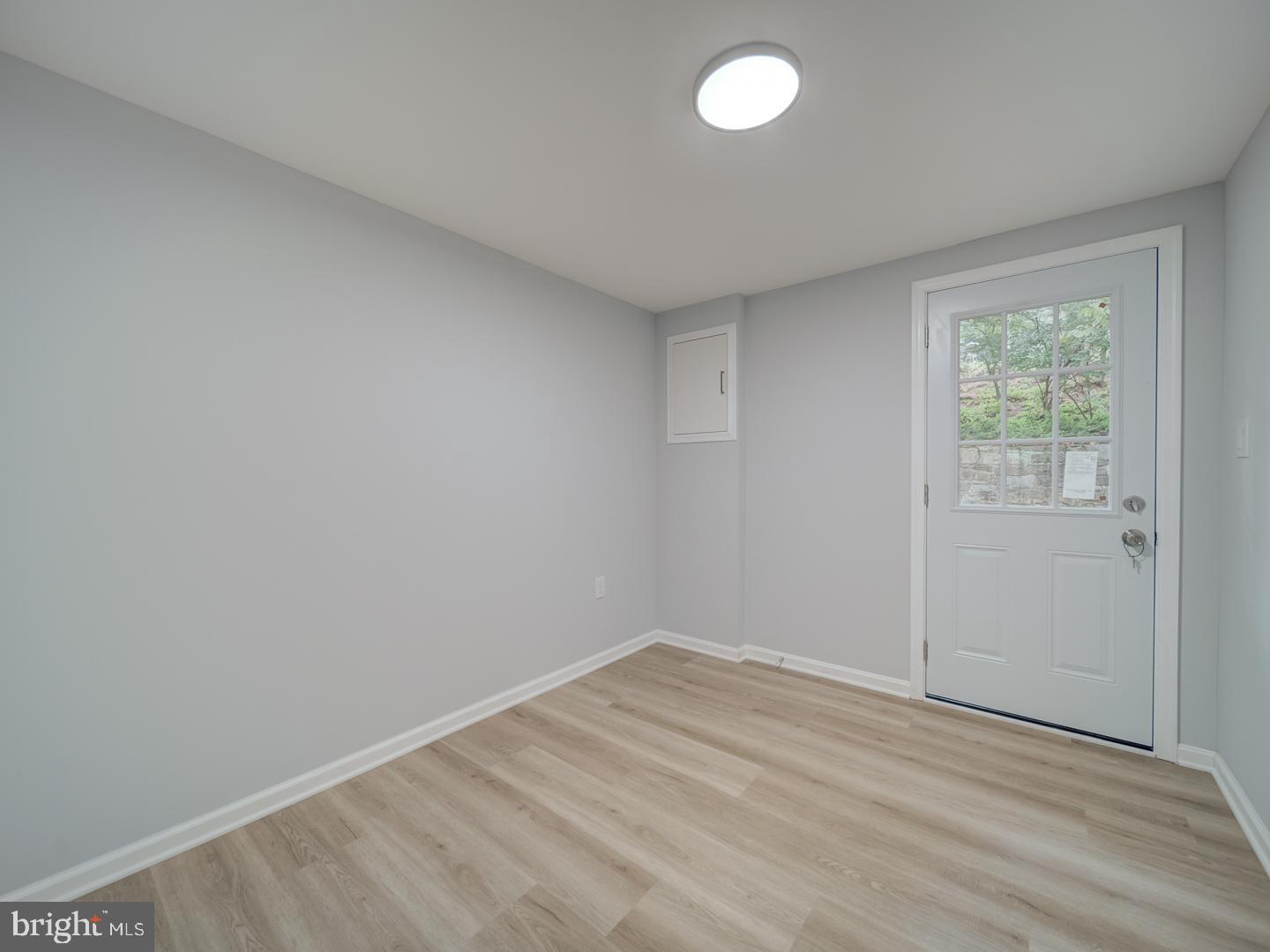 ROCKSHIRE - Residential Lease