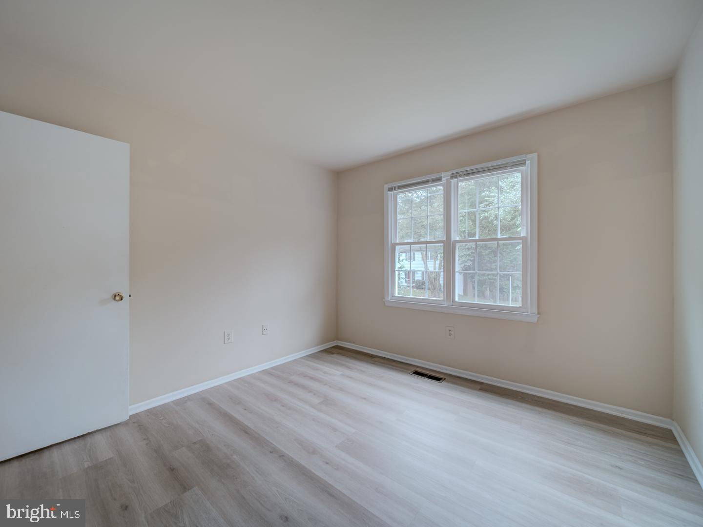 ROCKSHIRE - Residential Lease