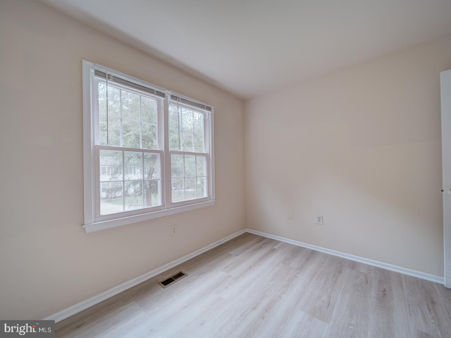 ROCKSHIRE - Residential Lease