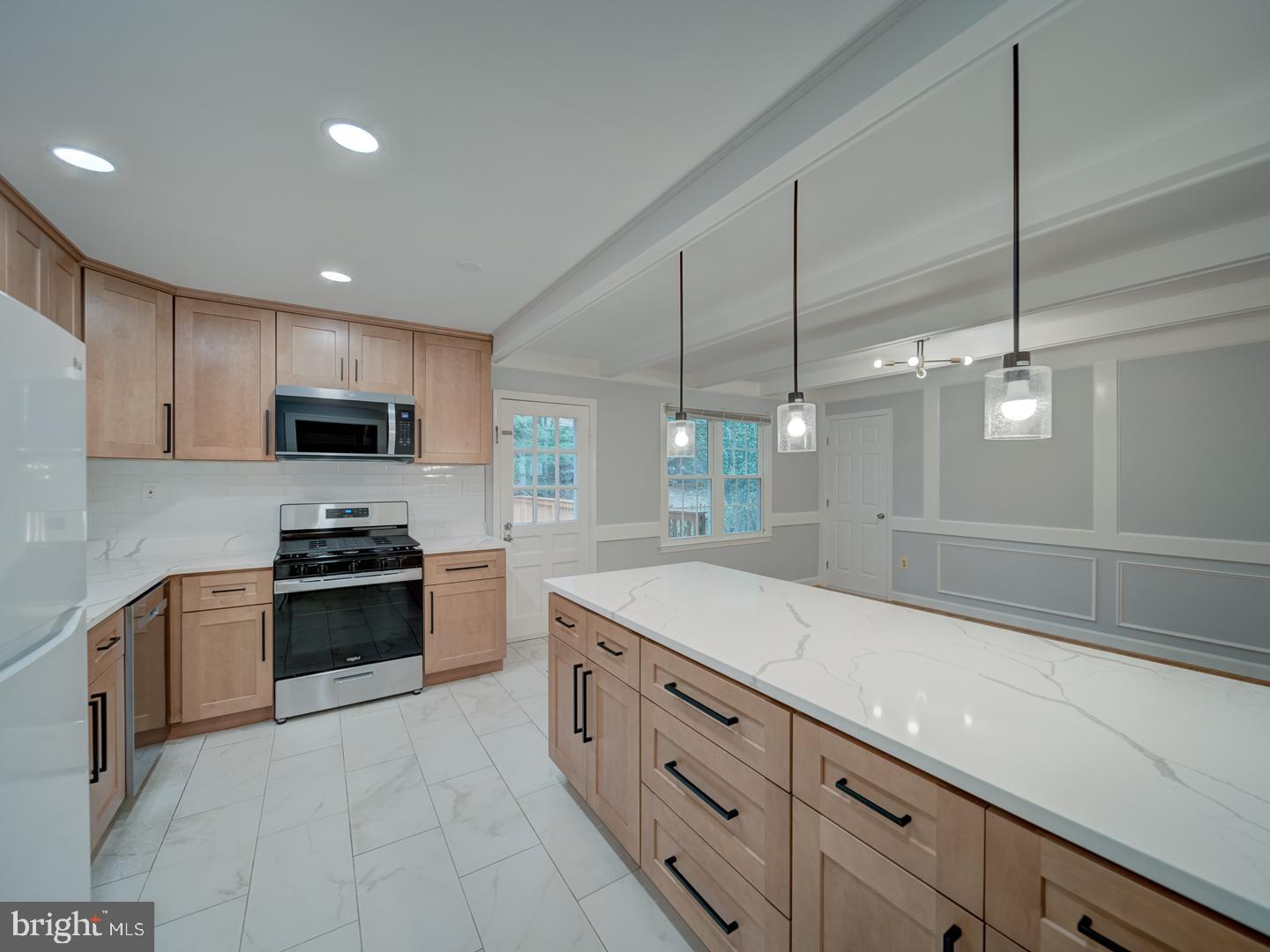 ROCKSHIRE - Residential Lease