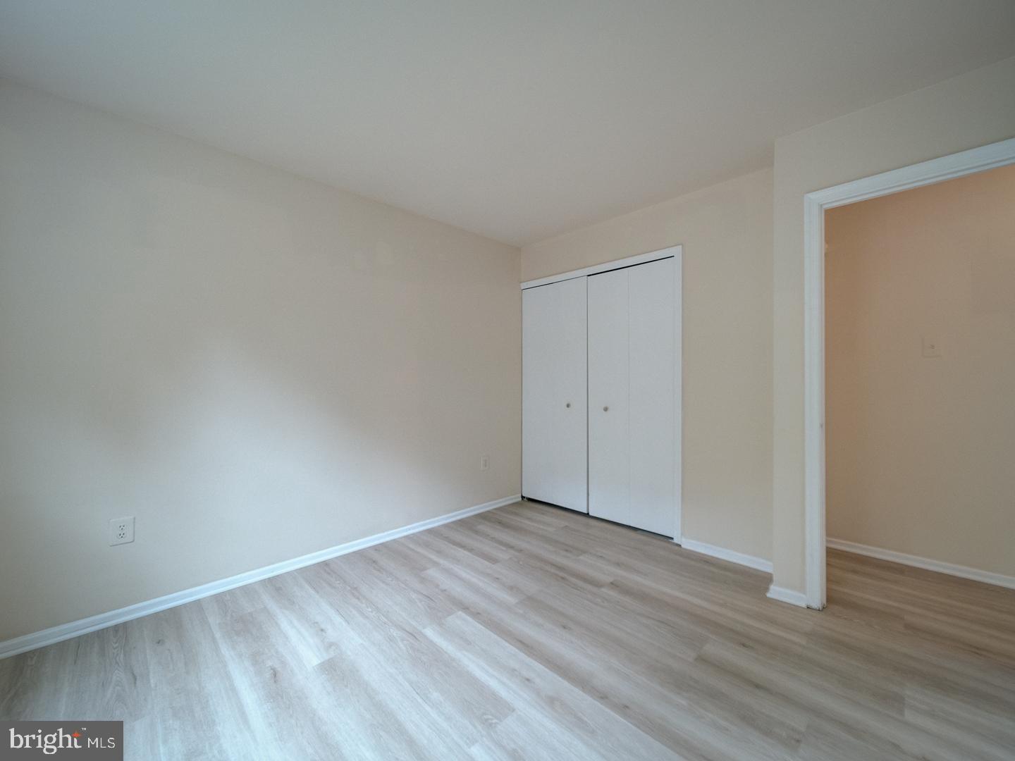 ROCKSHIRE - Residential Lease