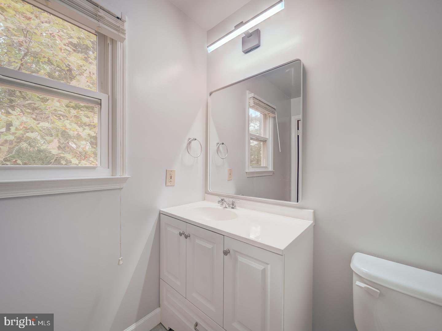 ROCKSHIRE - Residential Lease