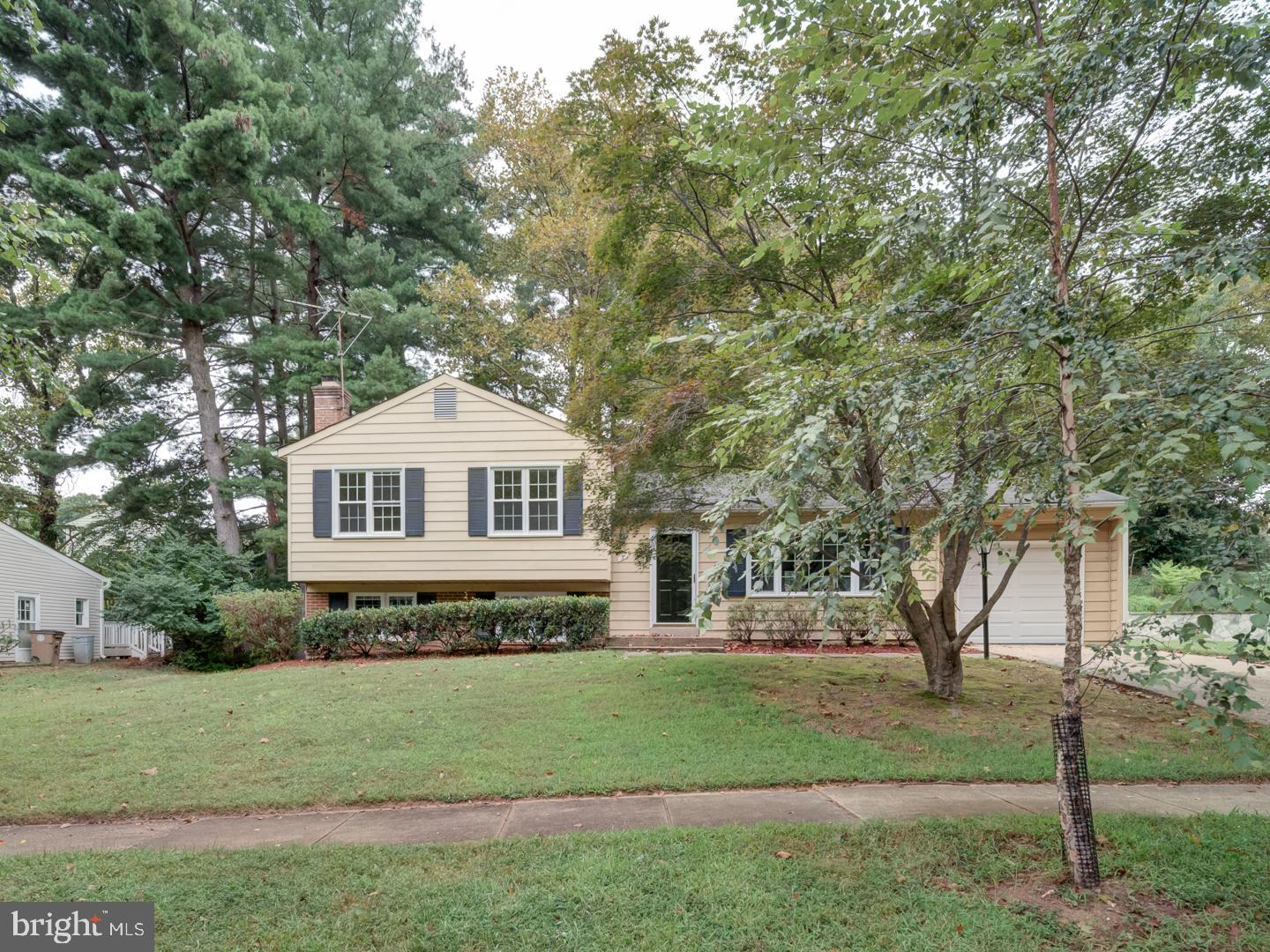 ROCKSHIRE - Residential Lease