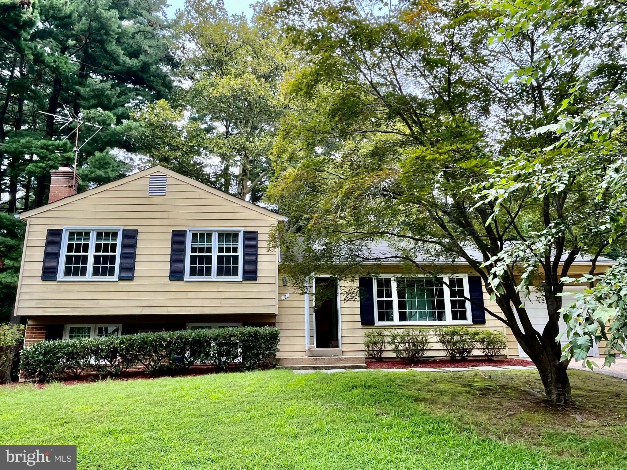 ROCKSHIRE - Residential Lease