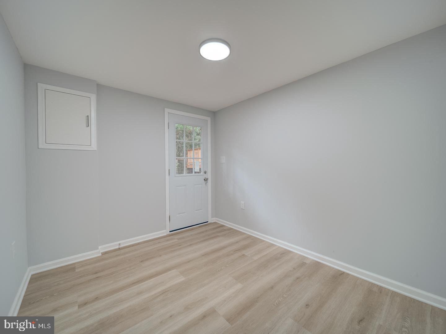 ROCKSHIRE - Residential Lease